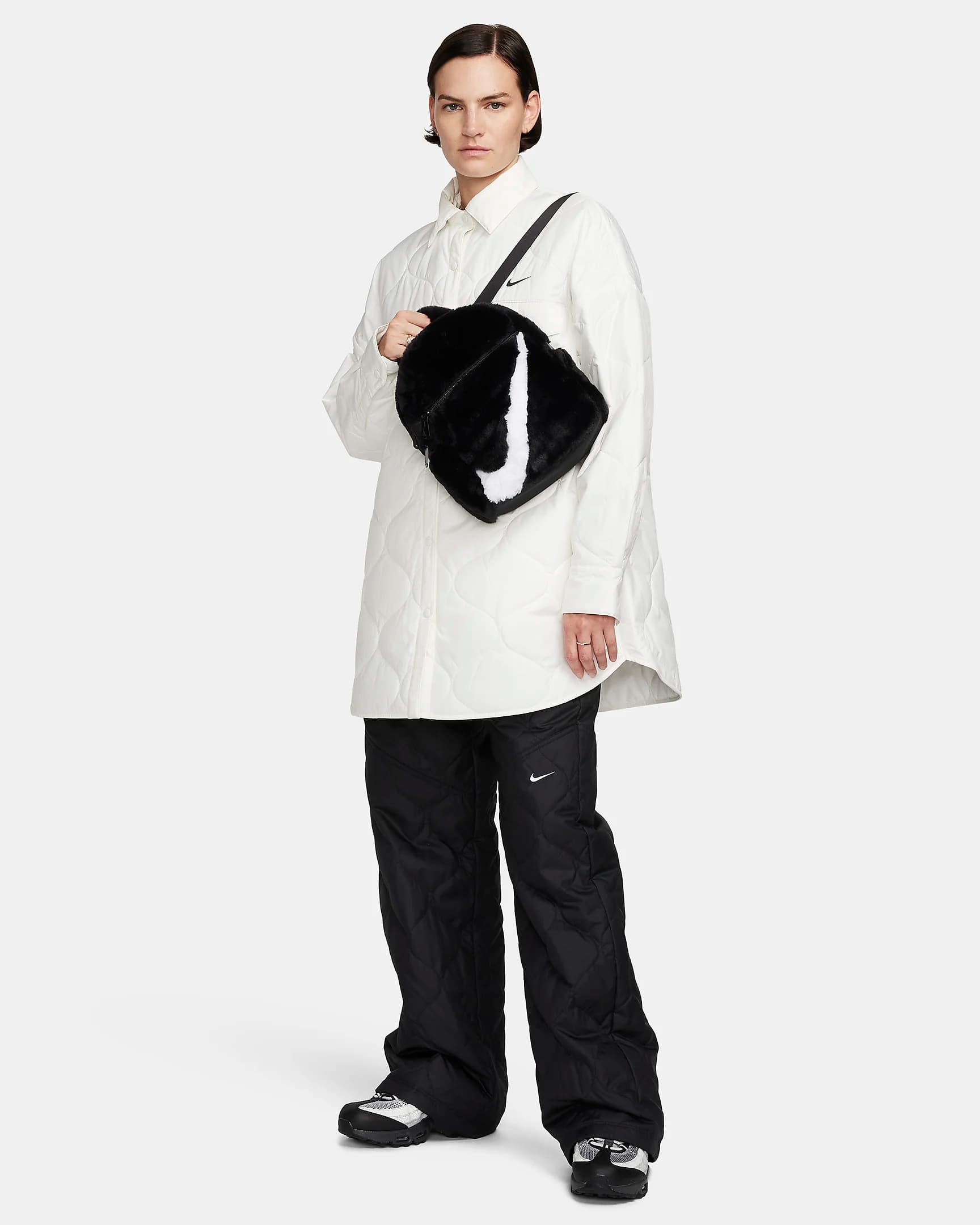 NIKE W NSW FTRA 365 FX FUR MINI BPK BACKPACK (FB3049-010)