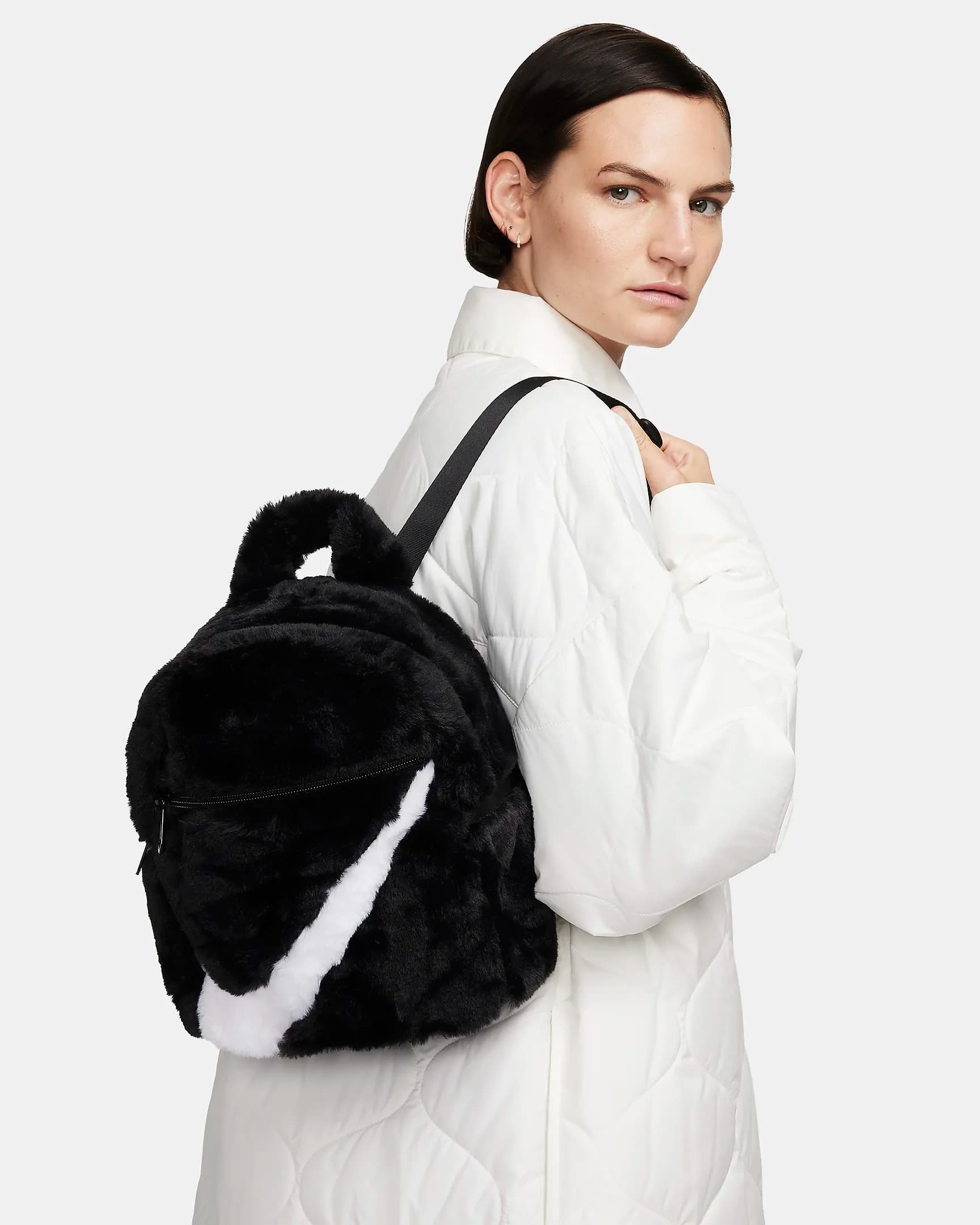 NIKE W NSW FTRA 365 FX FUR MINI BPK BACKPACK (FB3049-010)