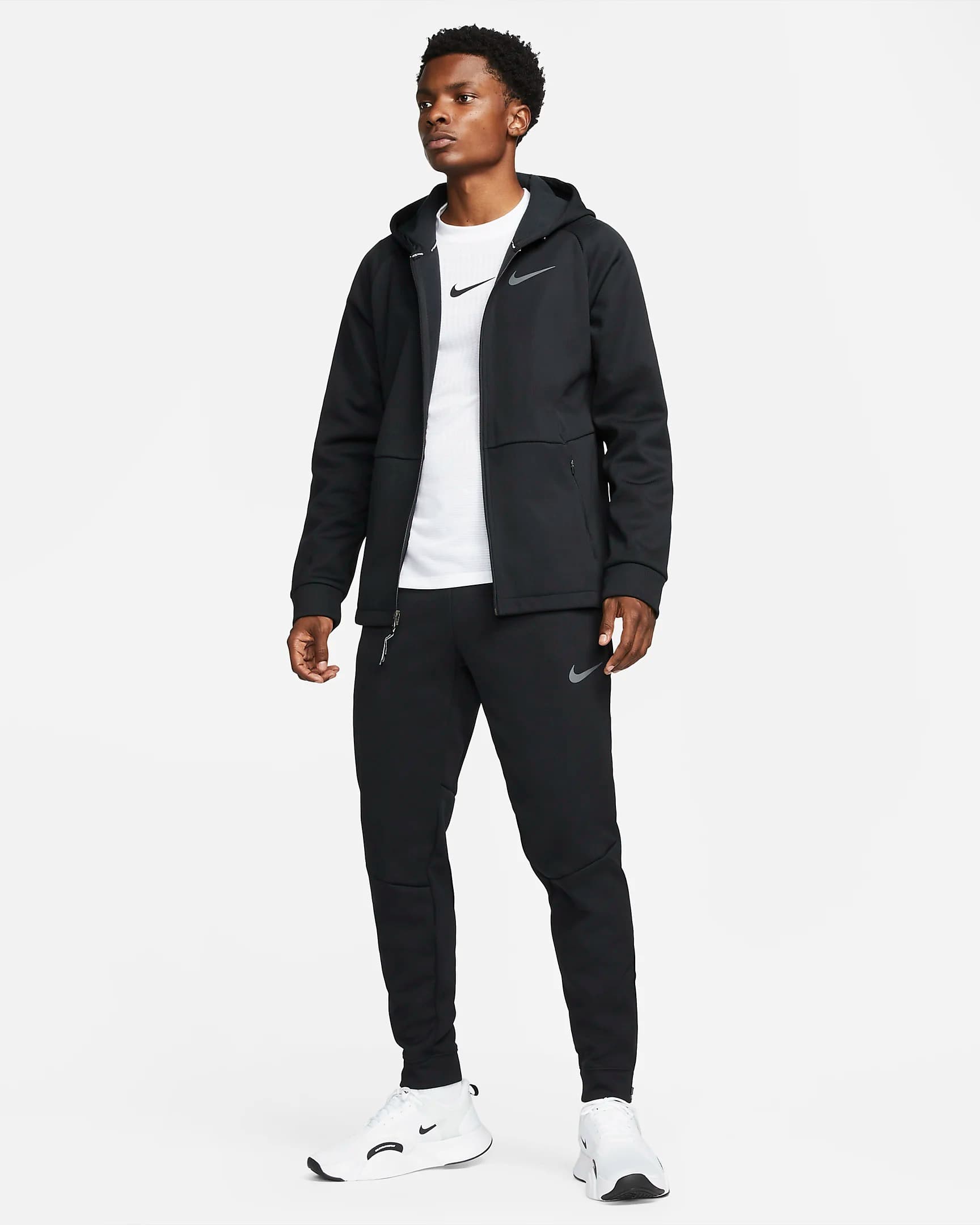 ТОЛСТОВКА NIKE M NP TF THRMA SPHR JKT HD FZ (DD2124-010)