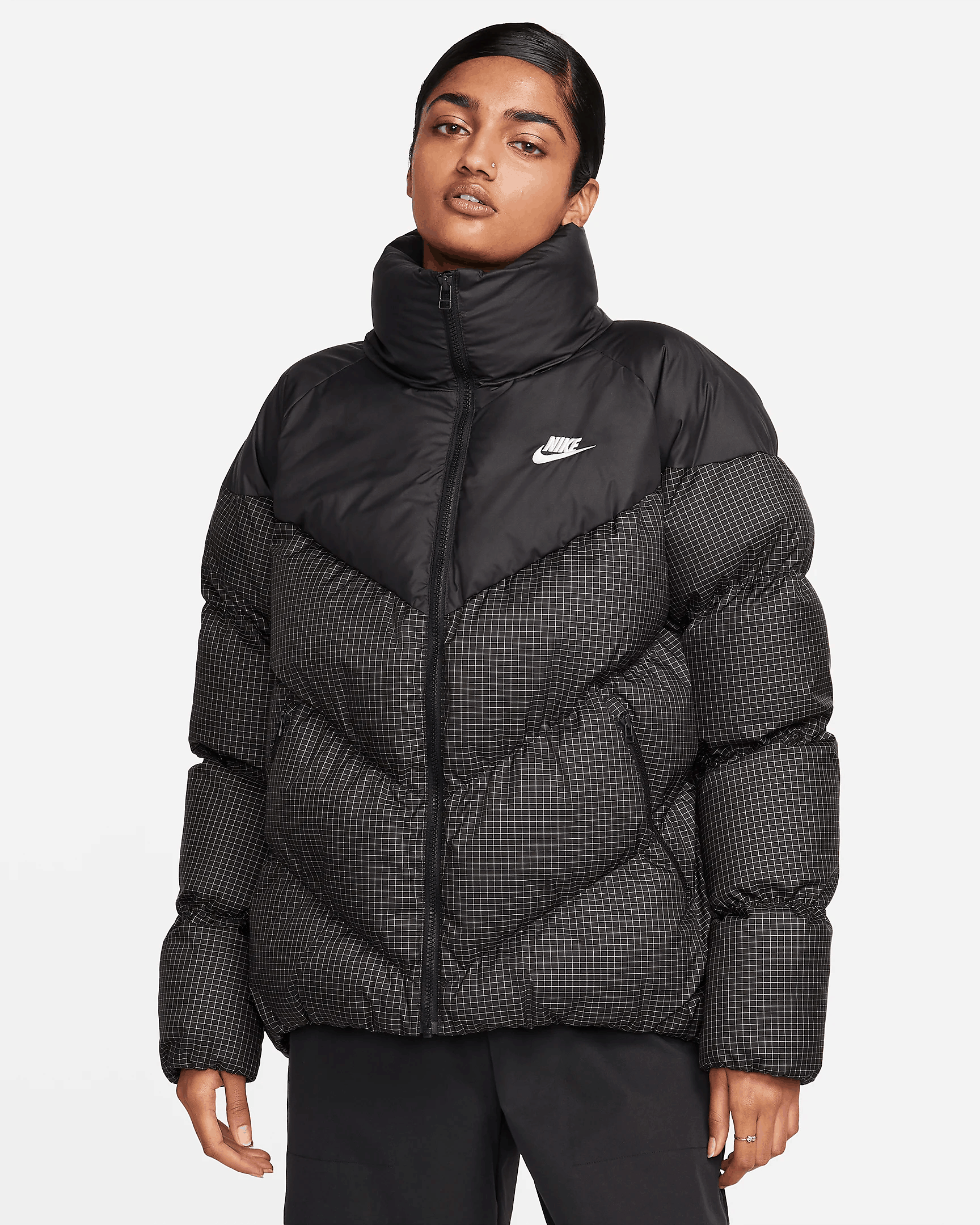 КУРТКА WMNS NIKE NSW TF ECDWN GS NK WINDPFR (FB8788-010)