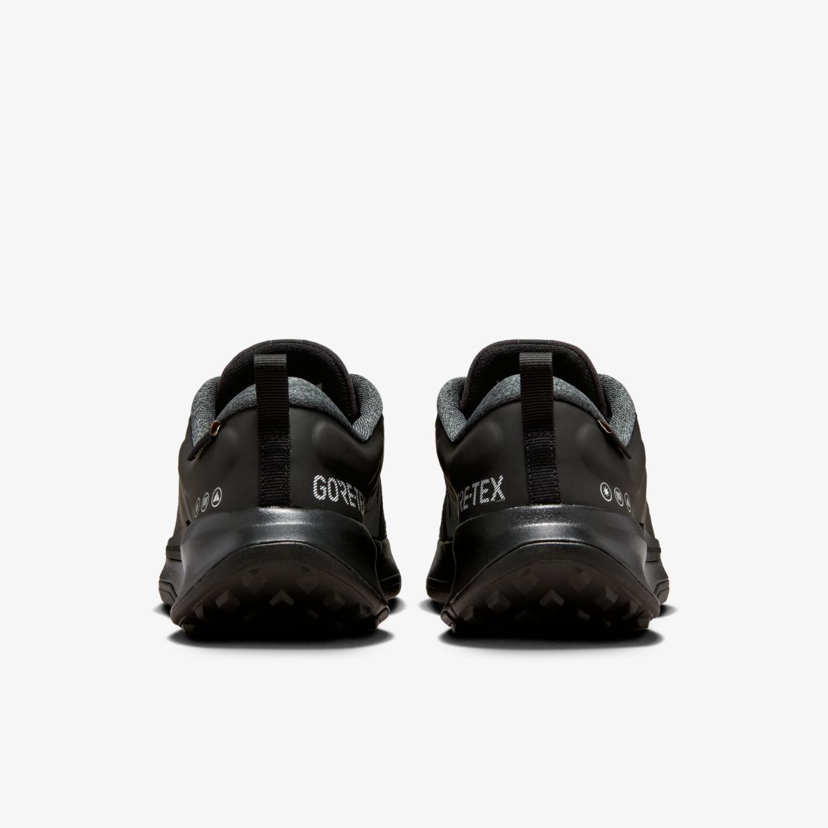 WMNS NIKE JUNIPER TRAIL 2 GTX SNEAKERS (FB2065-001)