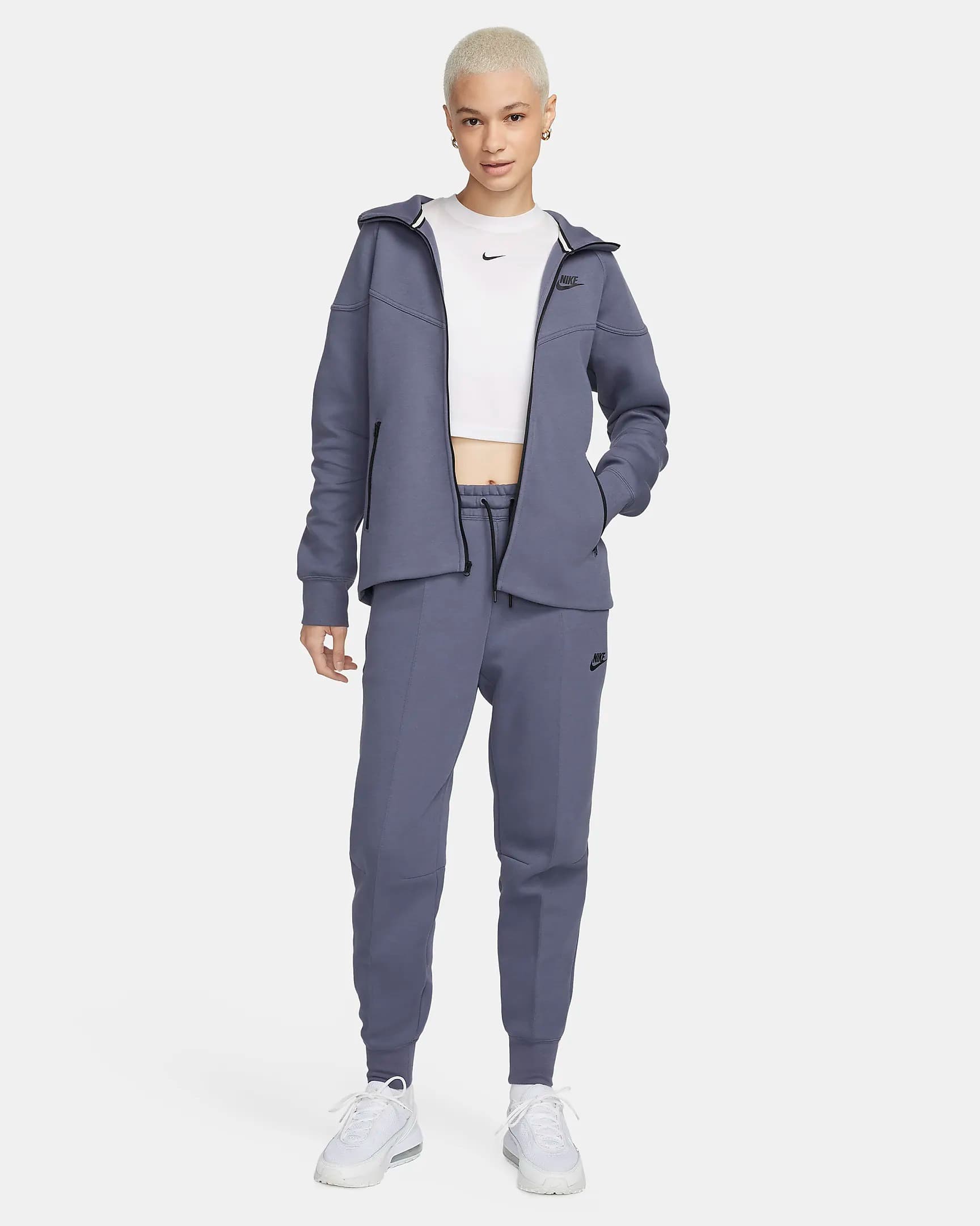 SWEATSHIRT WMNS NIKE NSW TCH FLC WR FZ HDY (FB8338-003)