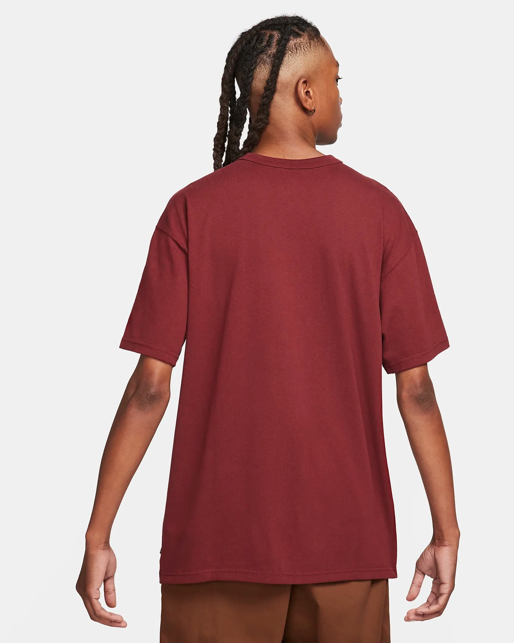 ЧОЛОВІЧА ФУТБОЛКА NIKE M NSW PREM ESSNTL SUST TEE (DO7392-619)