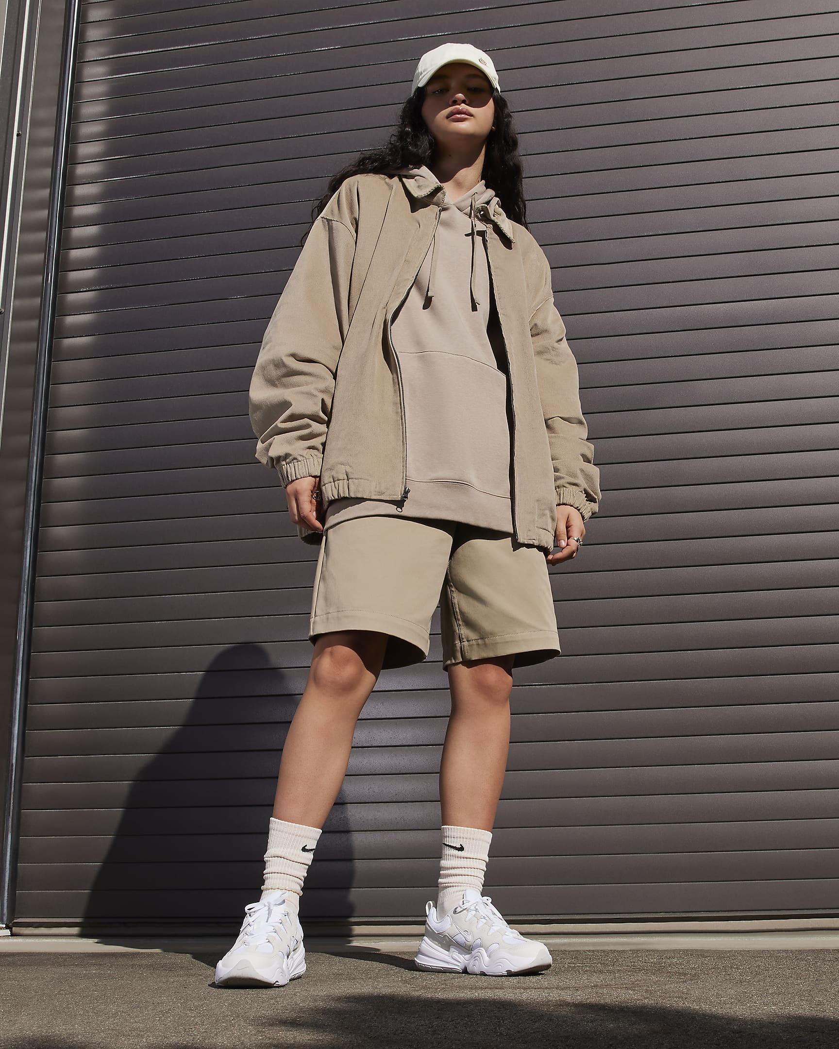 ЖІНОЧІ КРОСІВКИ NIKE TECH HERA (DR9761-100)