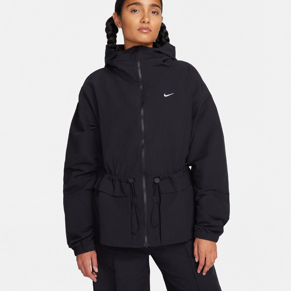WINDSHEATTER WMNS NIKE NSW TREND WVN JKT (FN3669-010)