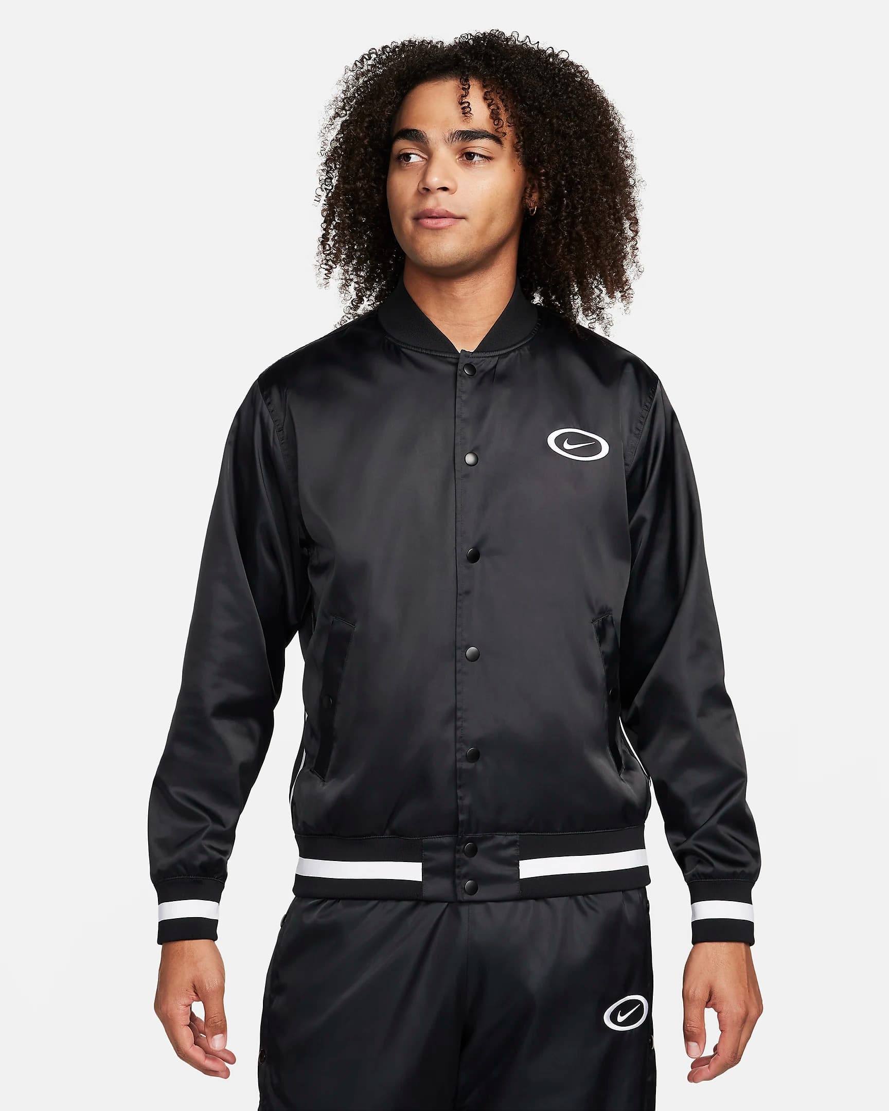БОМБЕР NIKE M NK DNA WVN JKT RPL SSNL (FN2724-010)