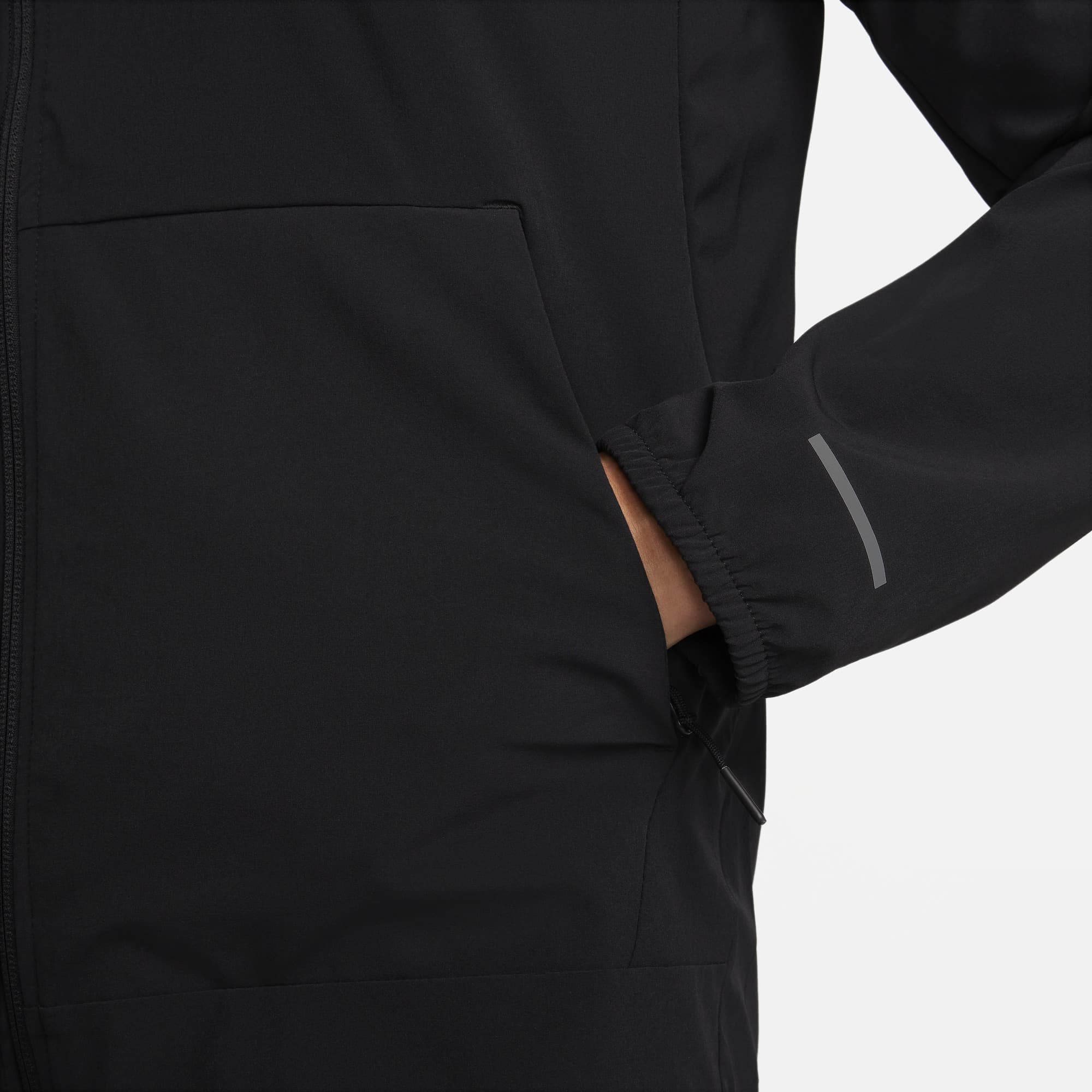 ВЕТРОВКА NIKE M NK RPL FLSH UNLIMITED HD JKT (FB8558-010)