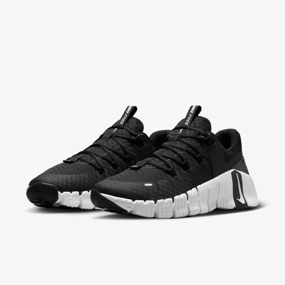 ЧОЛОВІЧІ КРОСІВКИ NIKE FREE METCON 5 (DV3949-001)