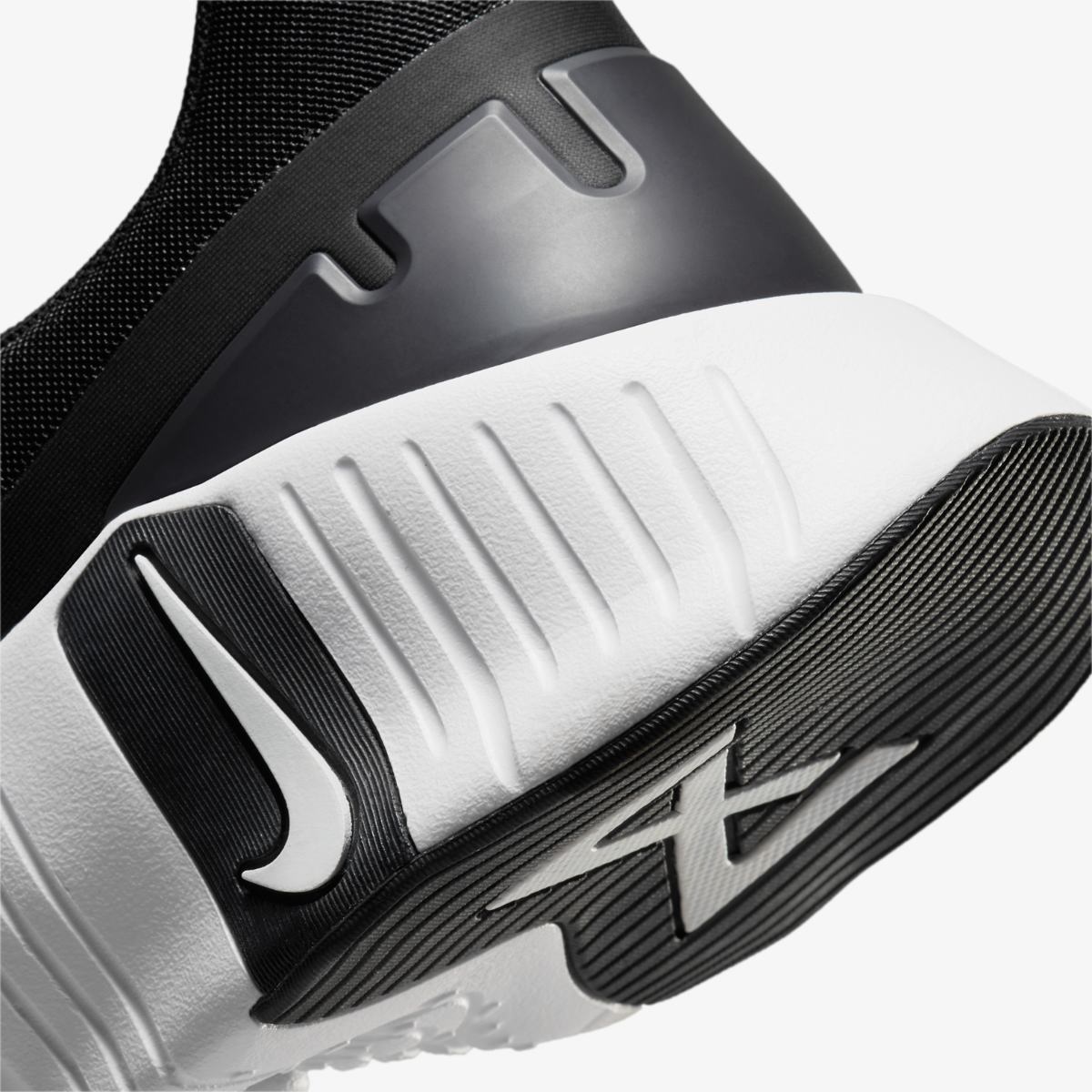 ЧОЛОВІЧІ КРОСІВКИ NIKE FREE METCON 5 (DV3949-001)