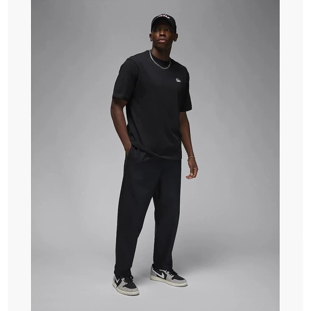 MEN'S JORDAN BRAND SNKR PTCH SS CREW T-SHIRT (FN5982-010)