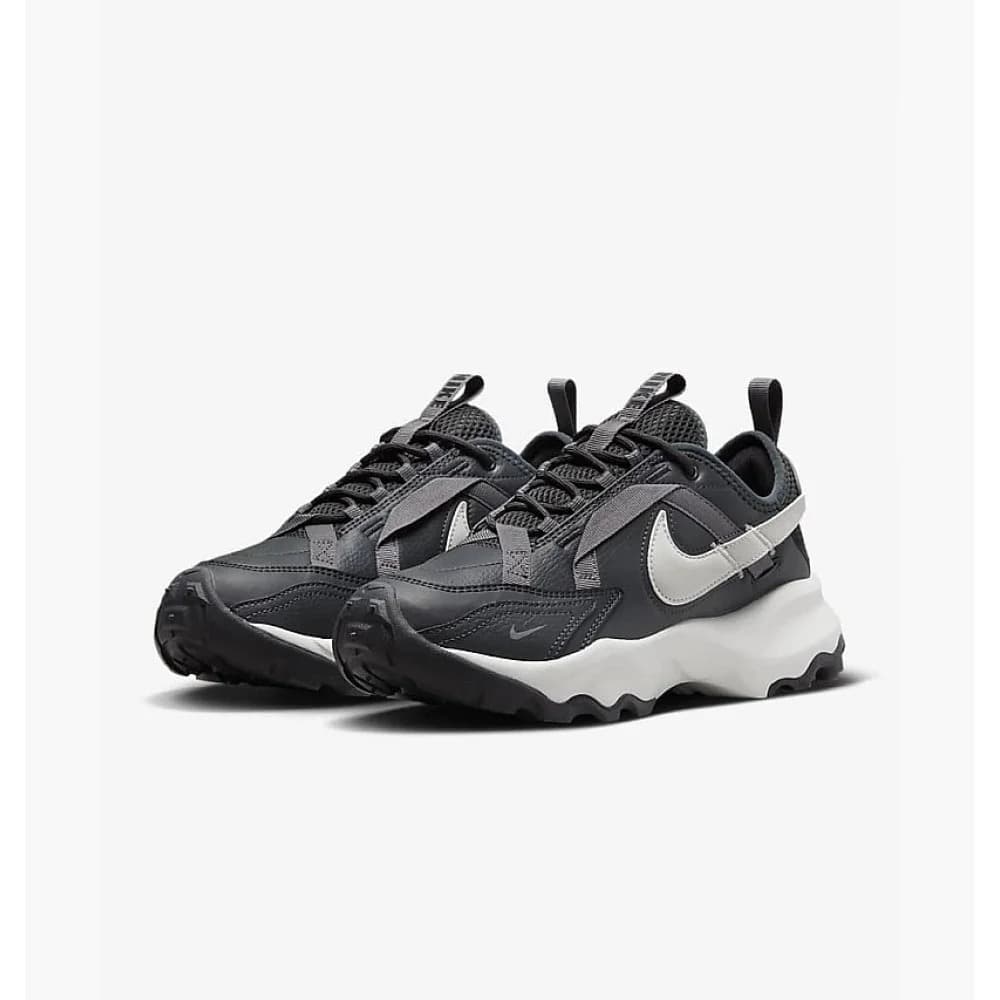 WOMEN'S SNEAKERS NIKE TC 7900 (DD9682-001)