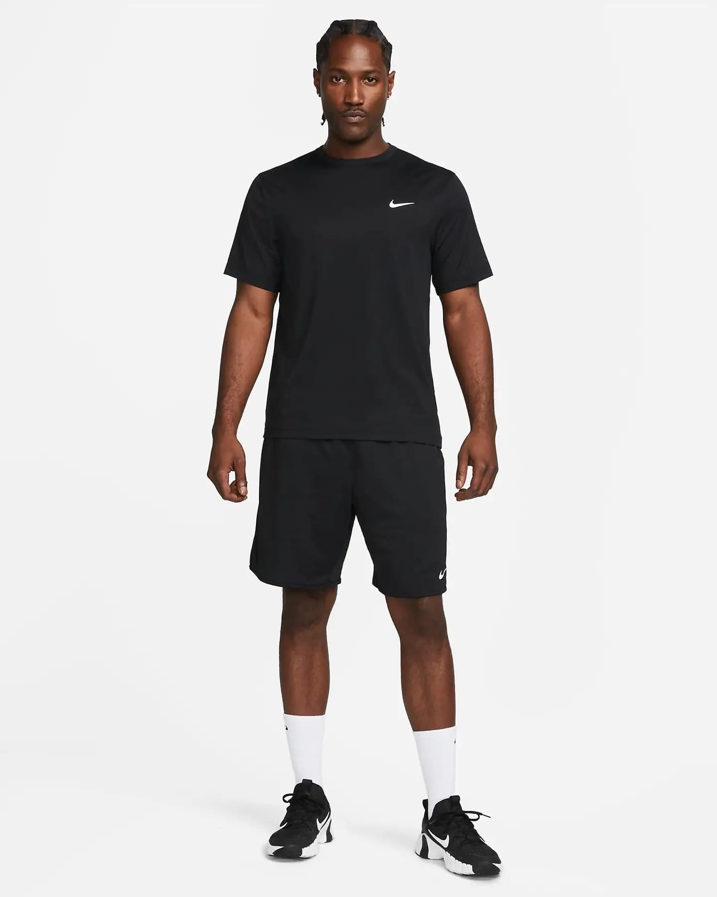 МУЖСКАЯ ФУТБОЛКА NIKE DF UV HYVERSE SS (DV9839-010)
