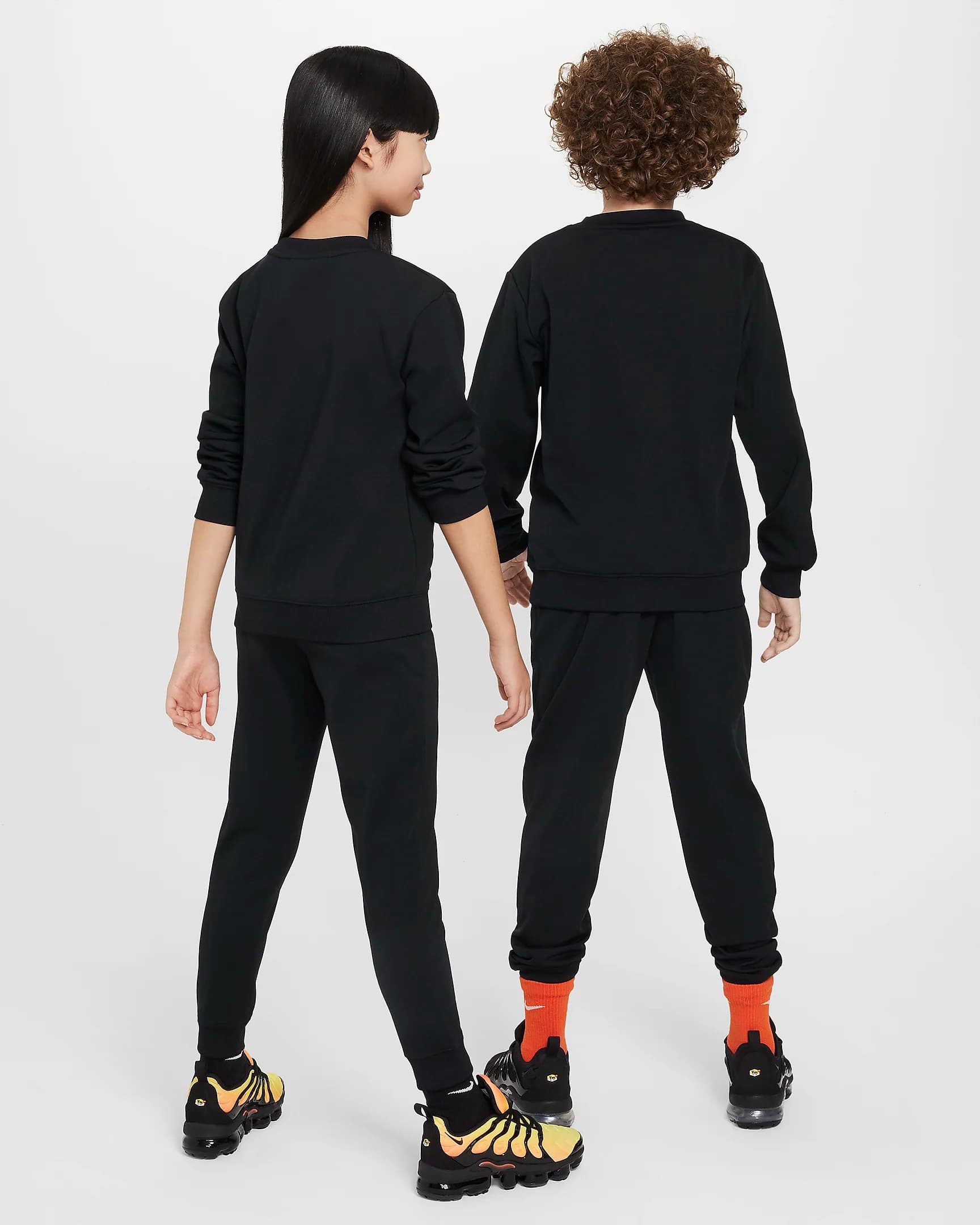 NIKE NSW TRACKSUIT POLY CREW HBR YOUNGER (FD3090-010)