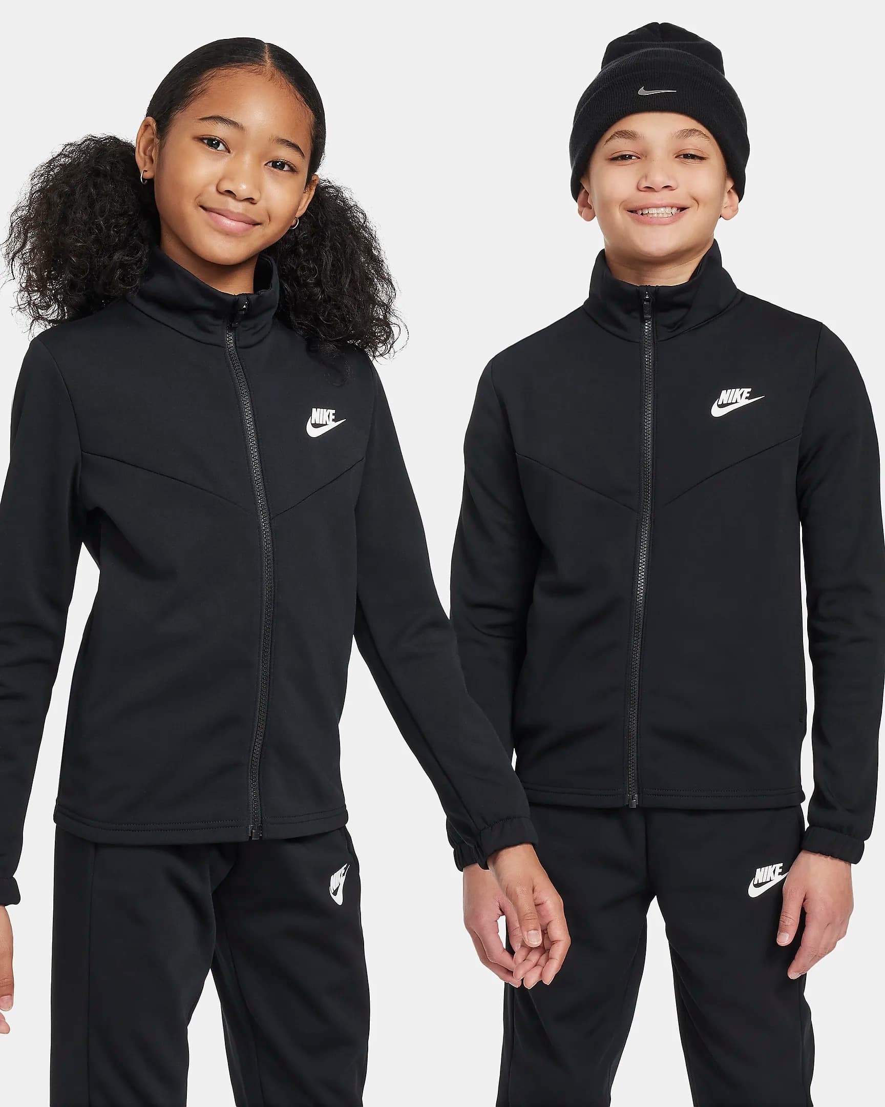 NIKE NSW TRACKSUIT POLY FZ HBR YOUNGER (FD3067-010)