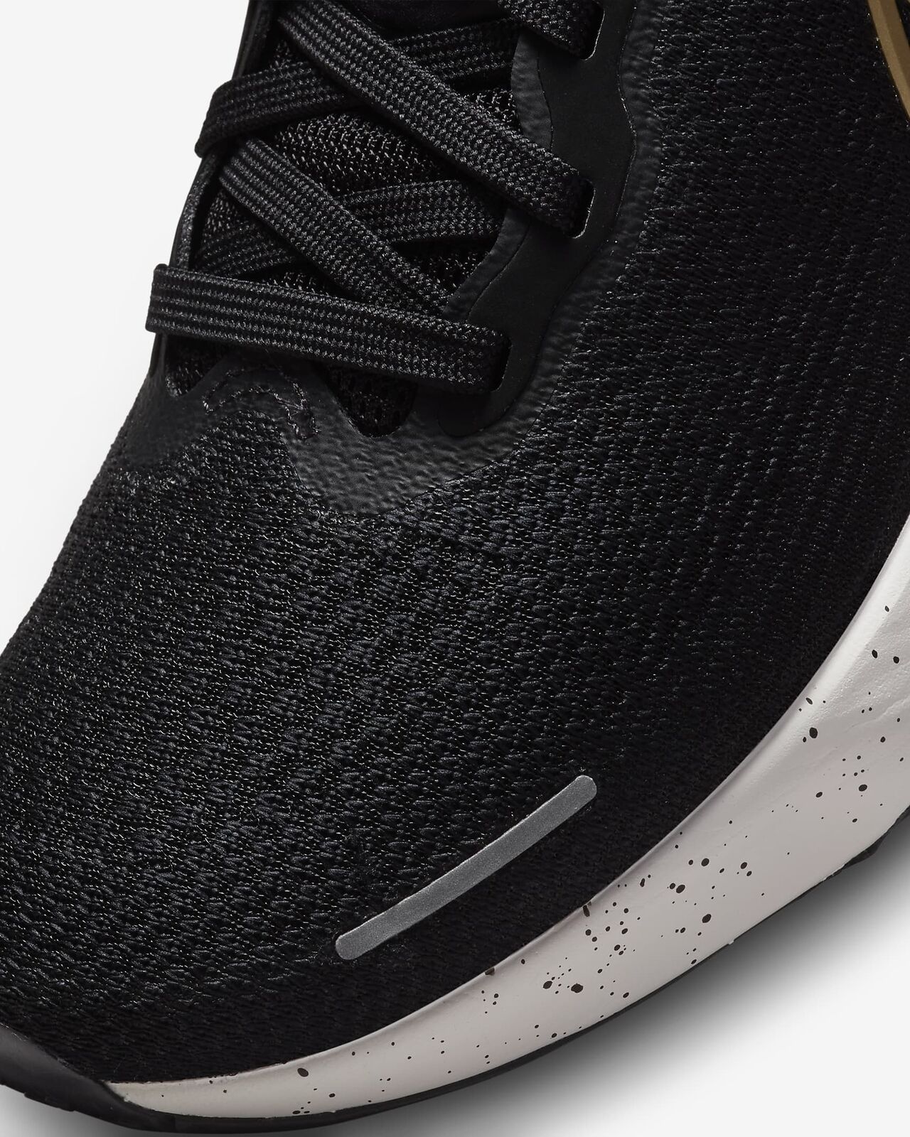 МУЖСКИЕ КРОССОВКИ NIKE ZOOMX INVINCIBLE RUN FK (CT2228-004)