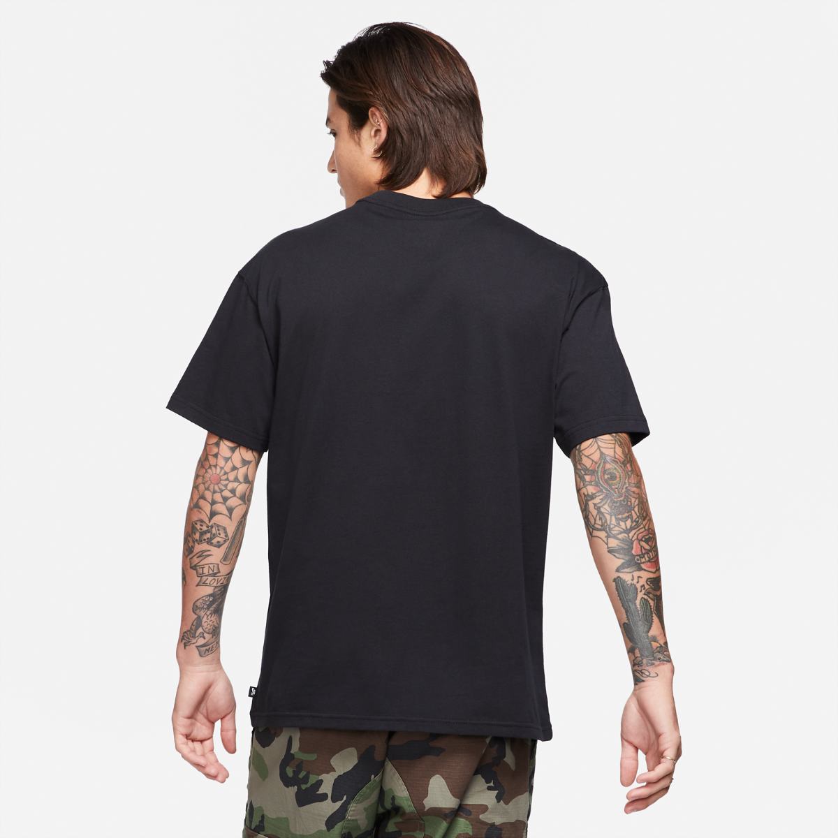 ЧОЛОВІЧА ФУТБОЛКА NIKE SB TEE ESSENTIALS (DB9975-010)