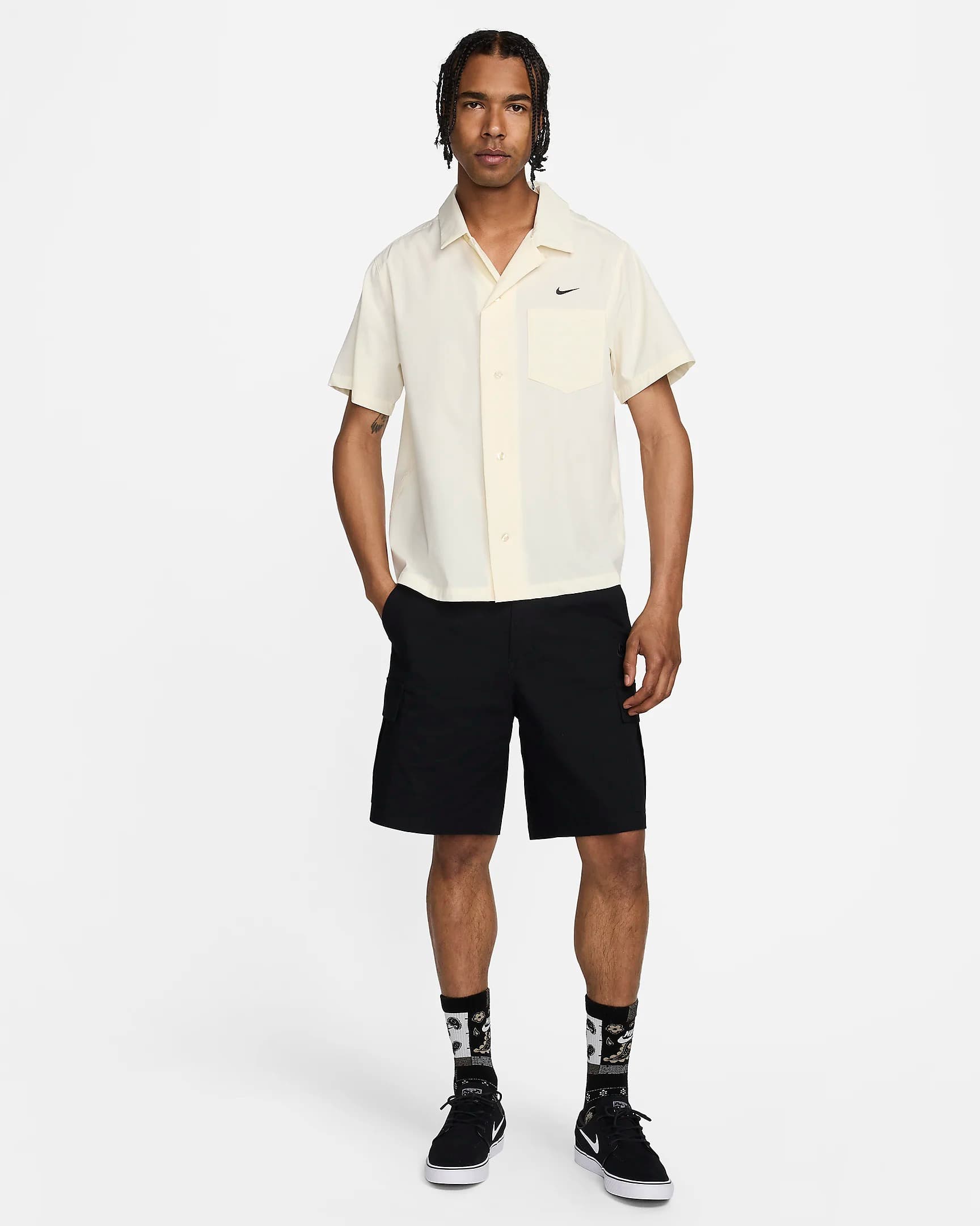 МУЖСКИЕ ШОРТЫ NIKE CLUB WVN CARGO SHORT (FN3517-010)