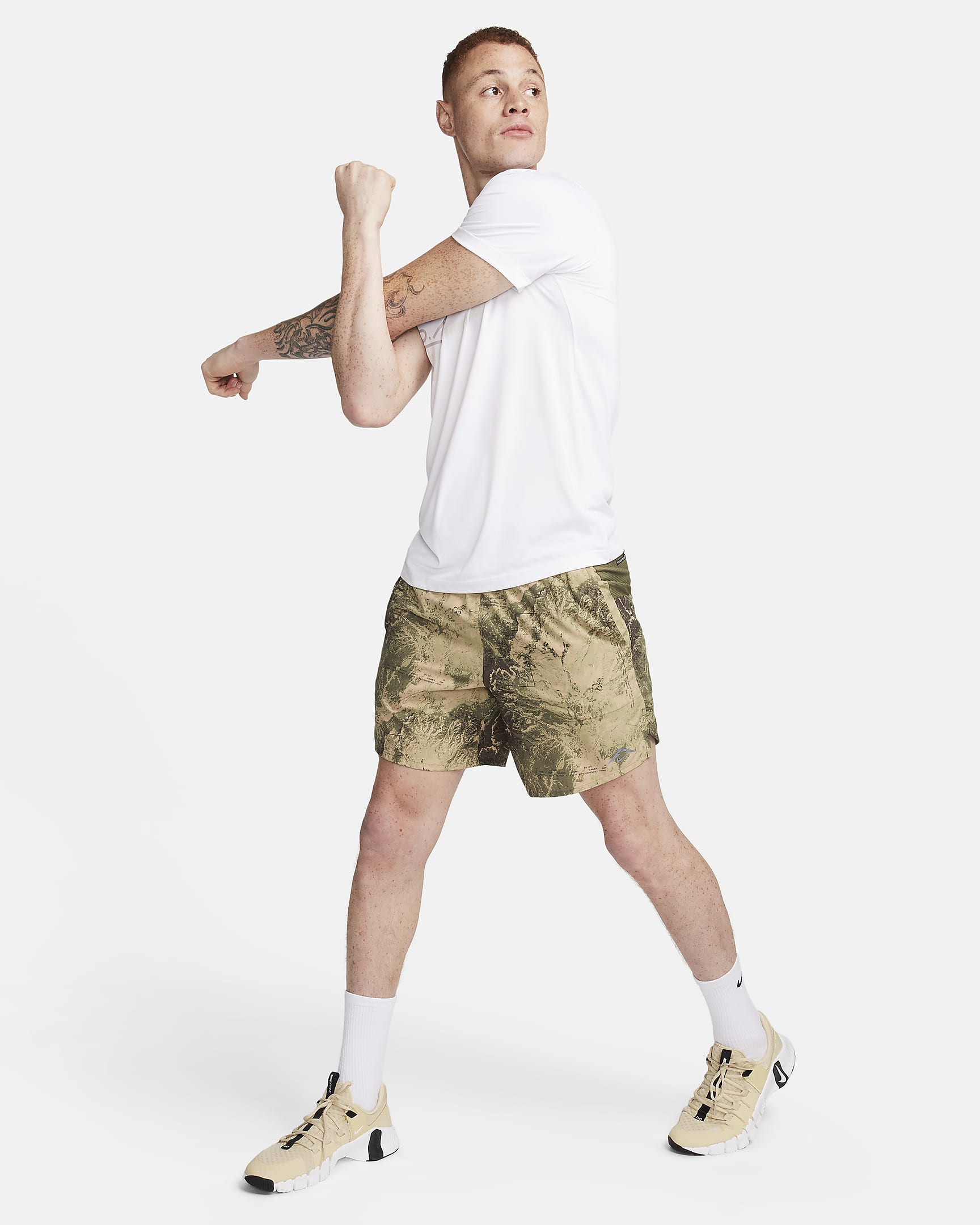 МУЖСКИЕ ШОРТЫ NIKE TRAIL DF STRIDE 7BF SHORT AOP (FN3314-222)