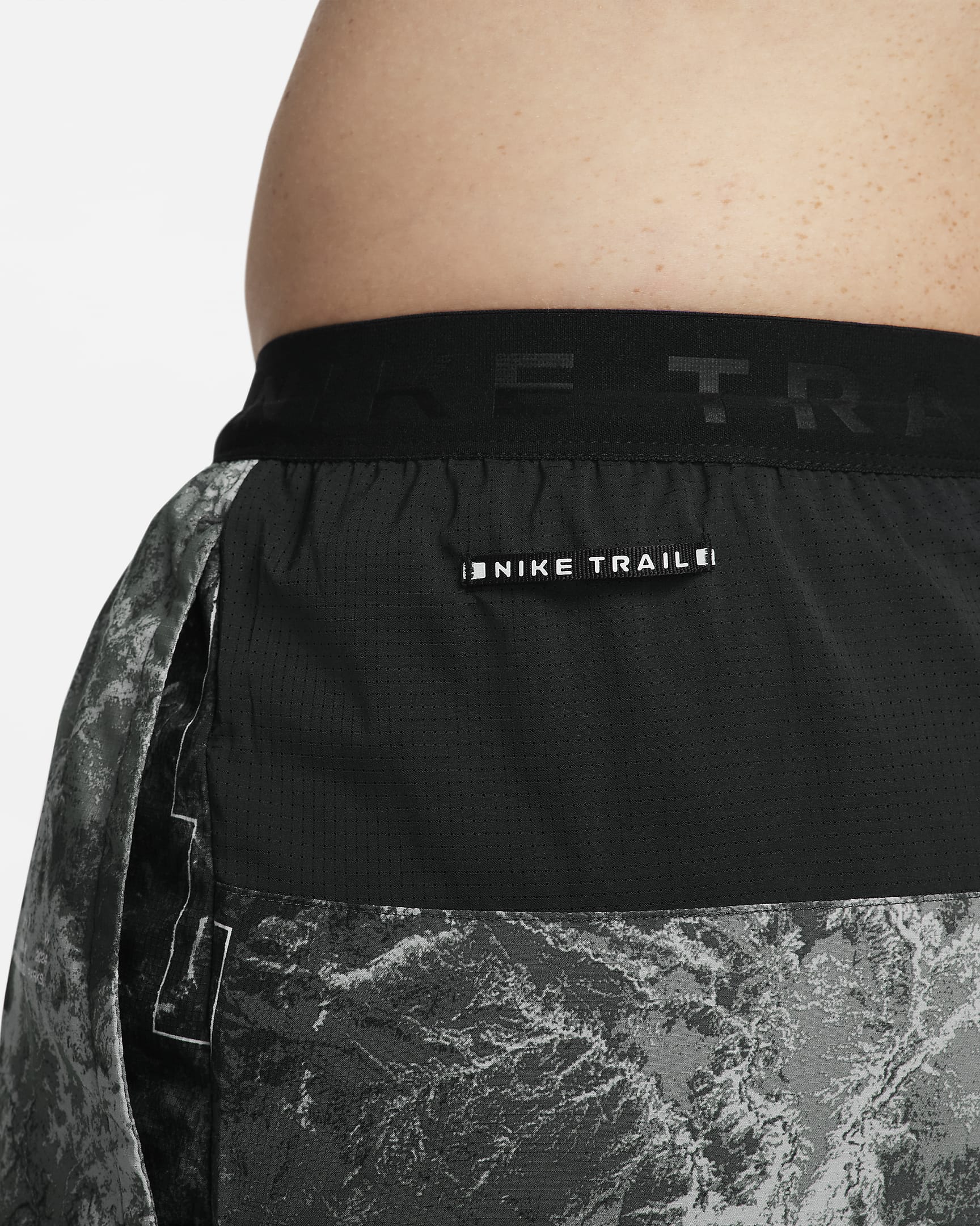 МУЖСКИЕ ШОРТЫ NIKE TRAIL DF STRIDE 7BF SHORT AOP (FN3314-060)