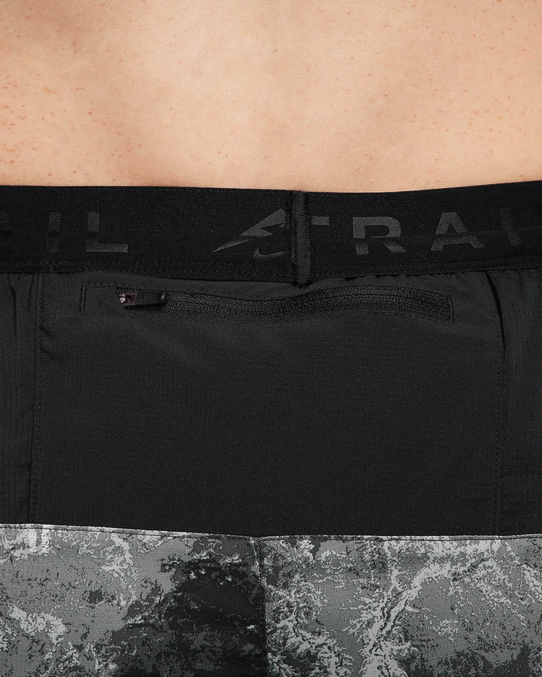 МУЖСКИЕ ШОРТЫ NIKE TRAIL DF STRIDE 7BF SHORT AOP (FN3314-060)