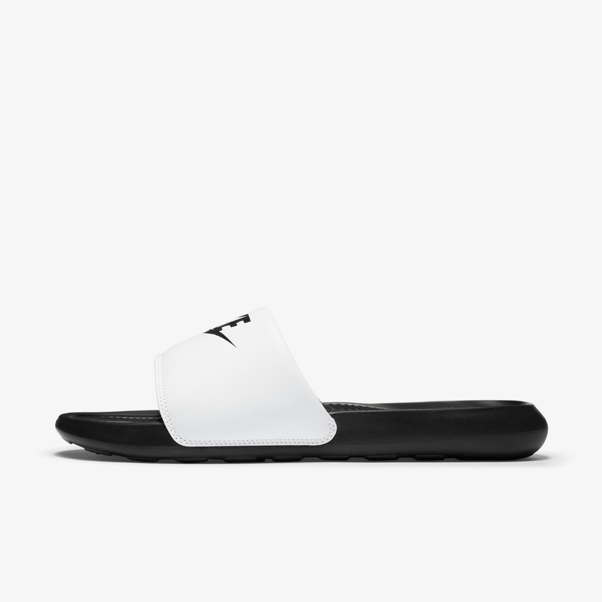 ШЛЬОПАНЦІ NIKE VICTORI ONE SLIDE (CN9675-005)