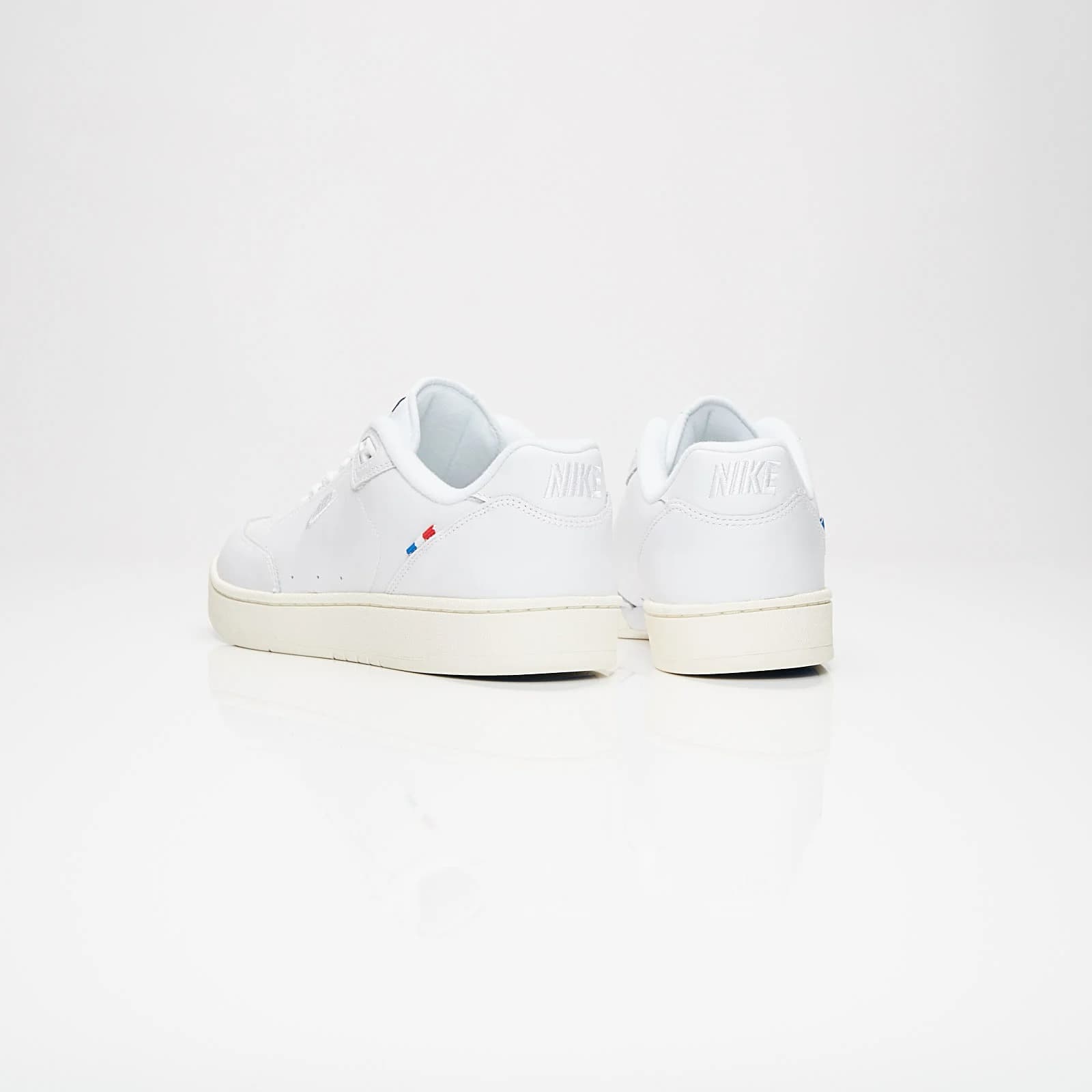 NIKE GRANDSTAND II PINNACLE SNEAKERS (AO2642-101)