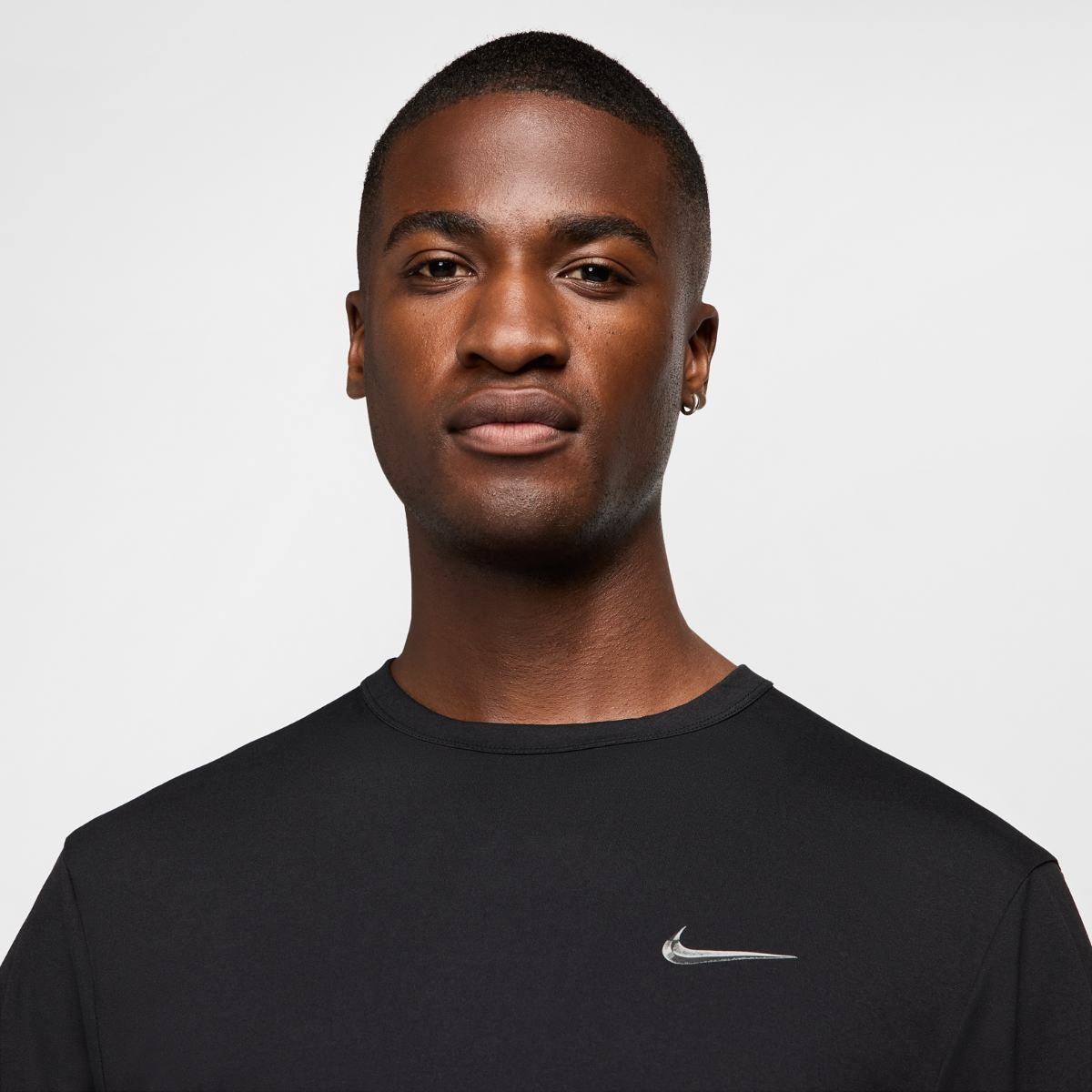 MEN'S NIKE M NK DF HYVERSE TOP SS GFX T-SHIRT (FV9614-010)