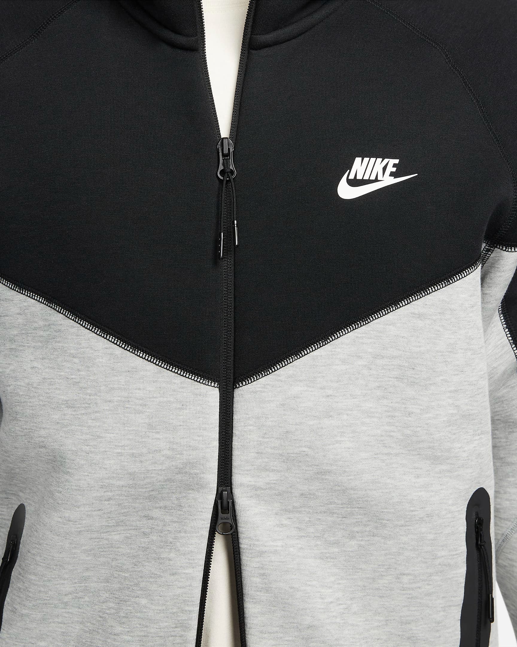 МУЖСКАЯ ТОЛСТОВКА NIKE M NK TCH FLC FZ WR HOODIE (FB7921-064)