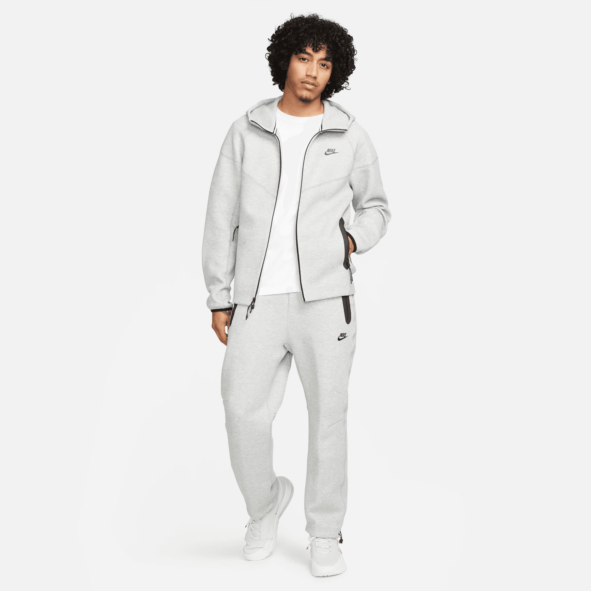 МУЖСКАЯ ТОЛСТОВКА NIKE M NK TCH FLC FZ WR HOODIE (FB7921-063)