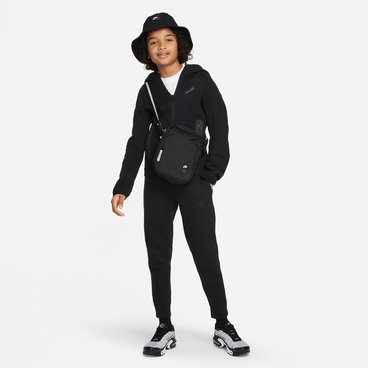ПІДЛІТКОВІ ШТАНИ NIKE NSW TECH FLC PANT (FD3287-010)