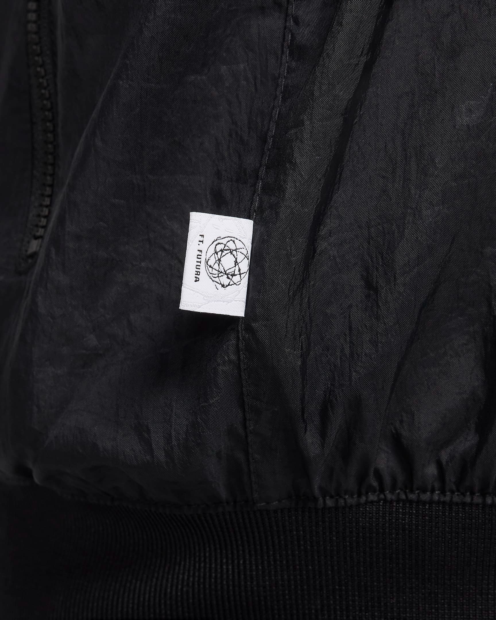 МУЖСКАЯ ВЕТРОВКА NIKE NSW BREAKING LND WR JKT (HF7820-010)