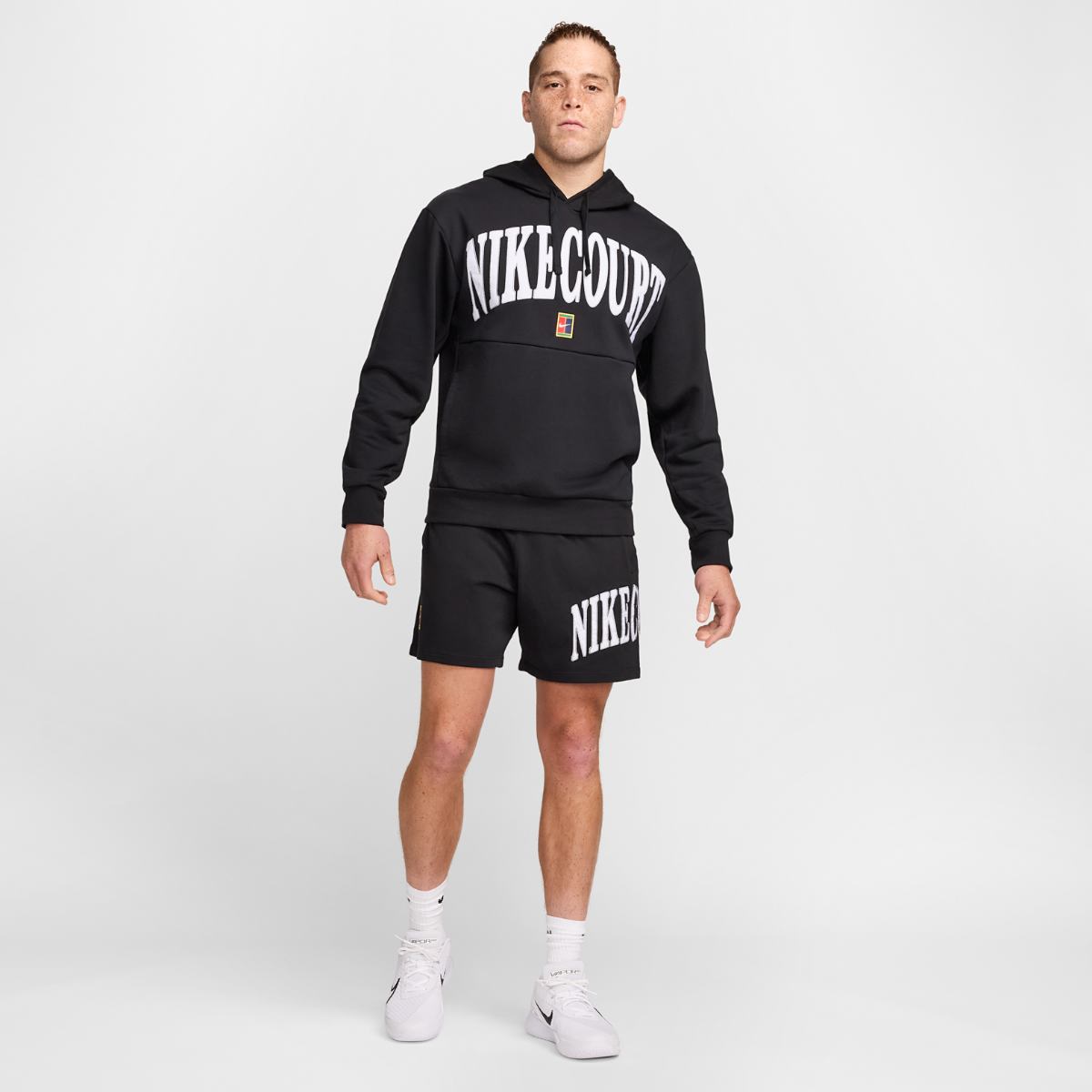 ЧОЛОВІЧА ТОЛСТОВКА NIKE COURT NKCT DF FLC HRTGE HOODIE (FQ2093-010)