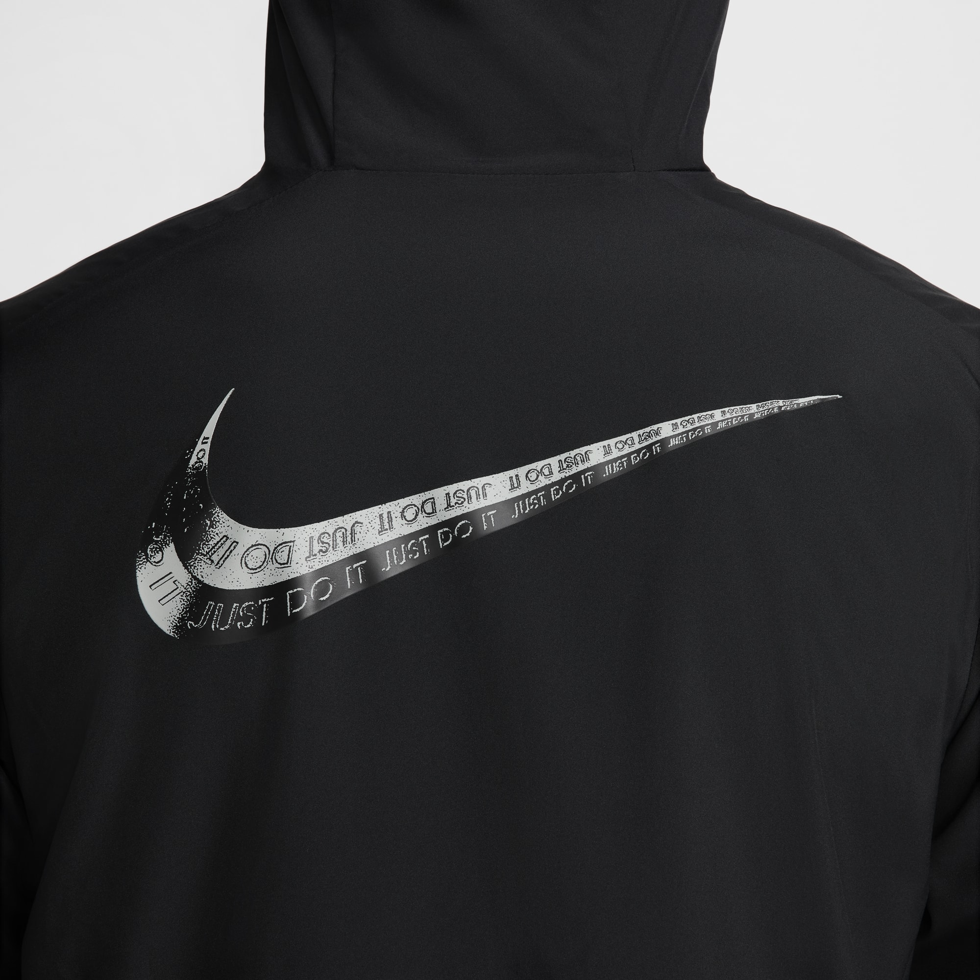 МУЖСКАЯ ВЕТРОВКА NIKE M NK DF FORM GFX JKT HD (FV9768-010)