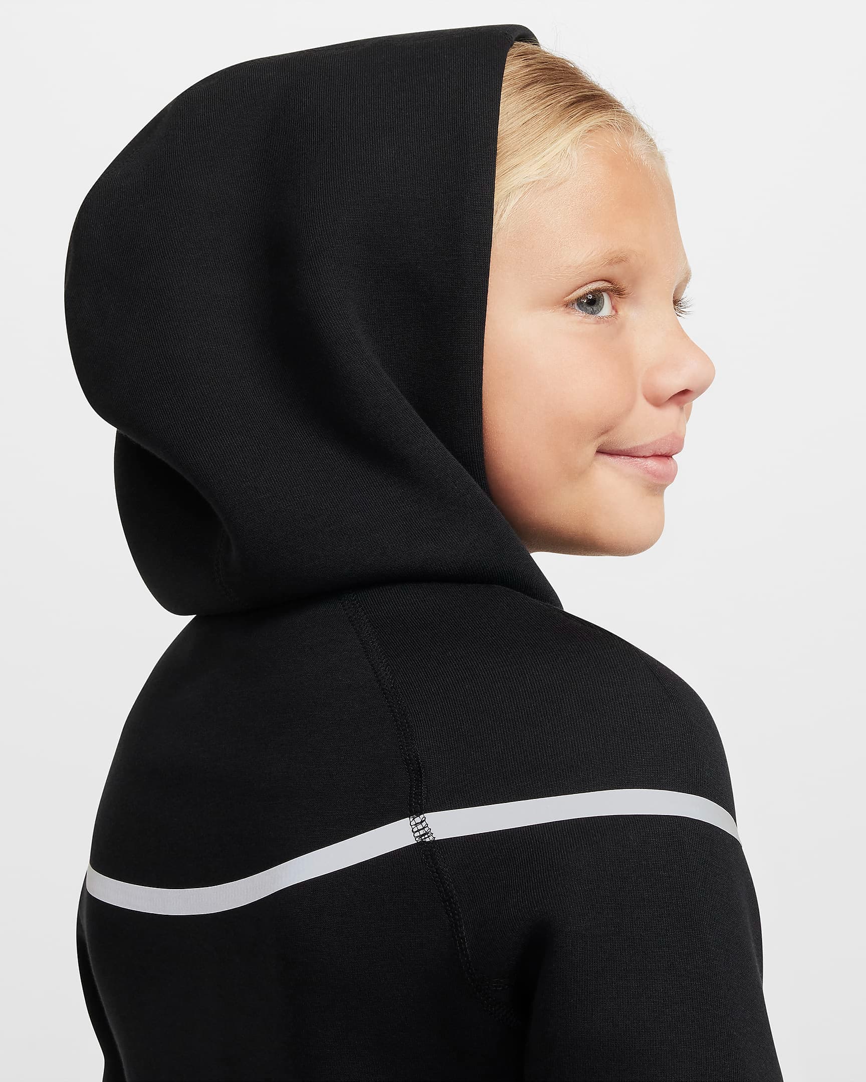 TEEN NIKE NSW TCH FLC SSNL TF+ WR FZ SWEATSHIRT (FZ5433-010)