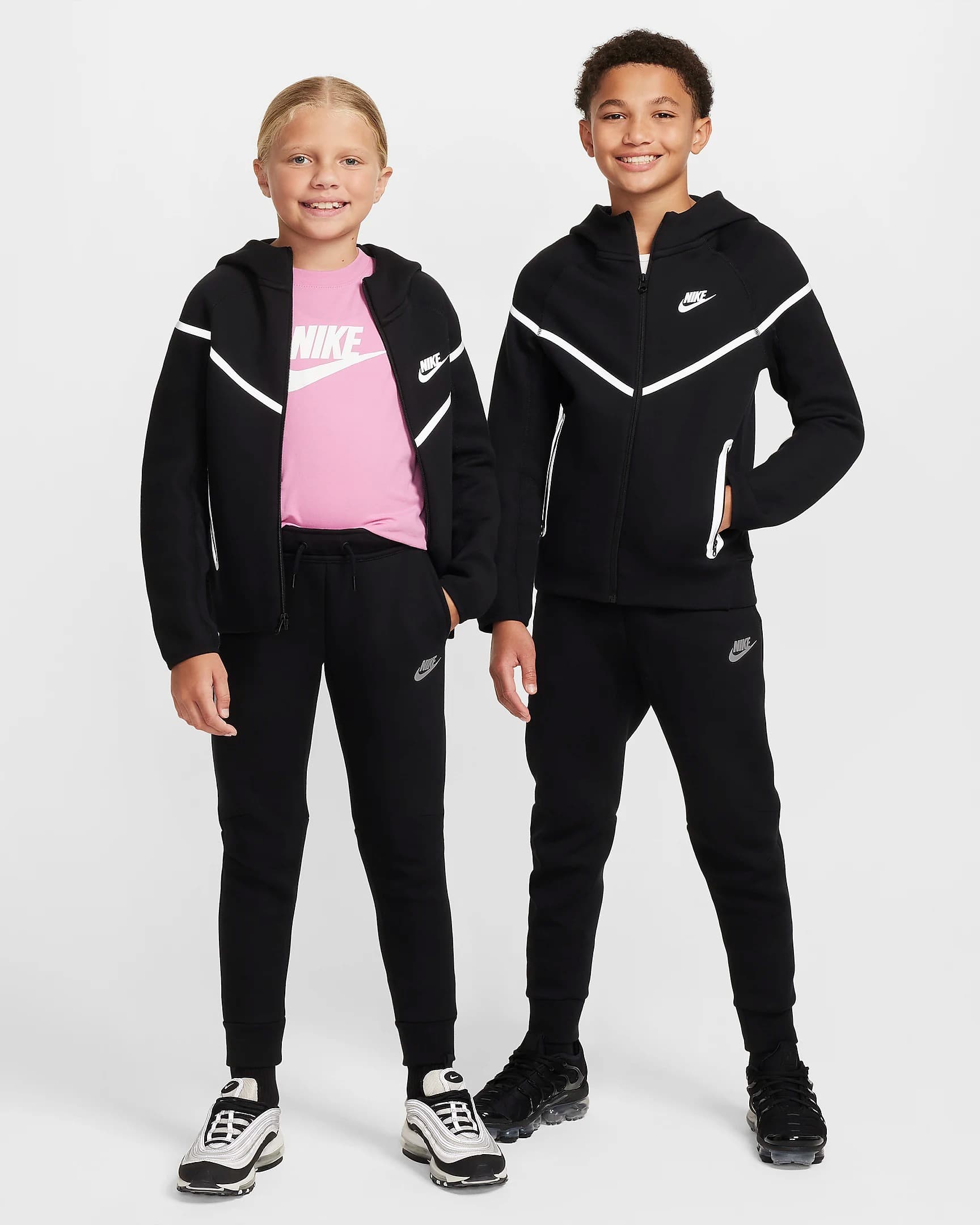 NIKE NSW TCH FLC SSNL TF+ JOGGER PANTS FOR TEENAGERS (FZ5434-010)
