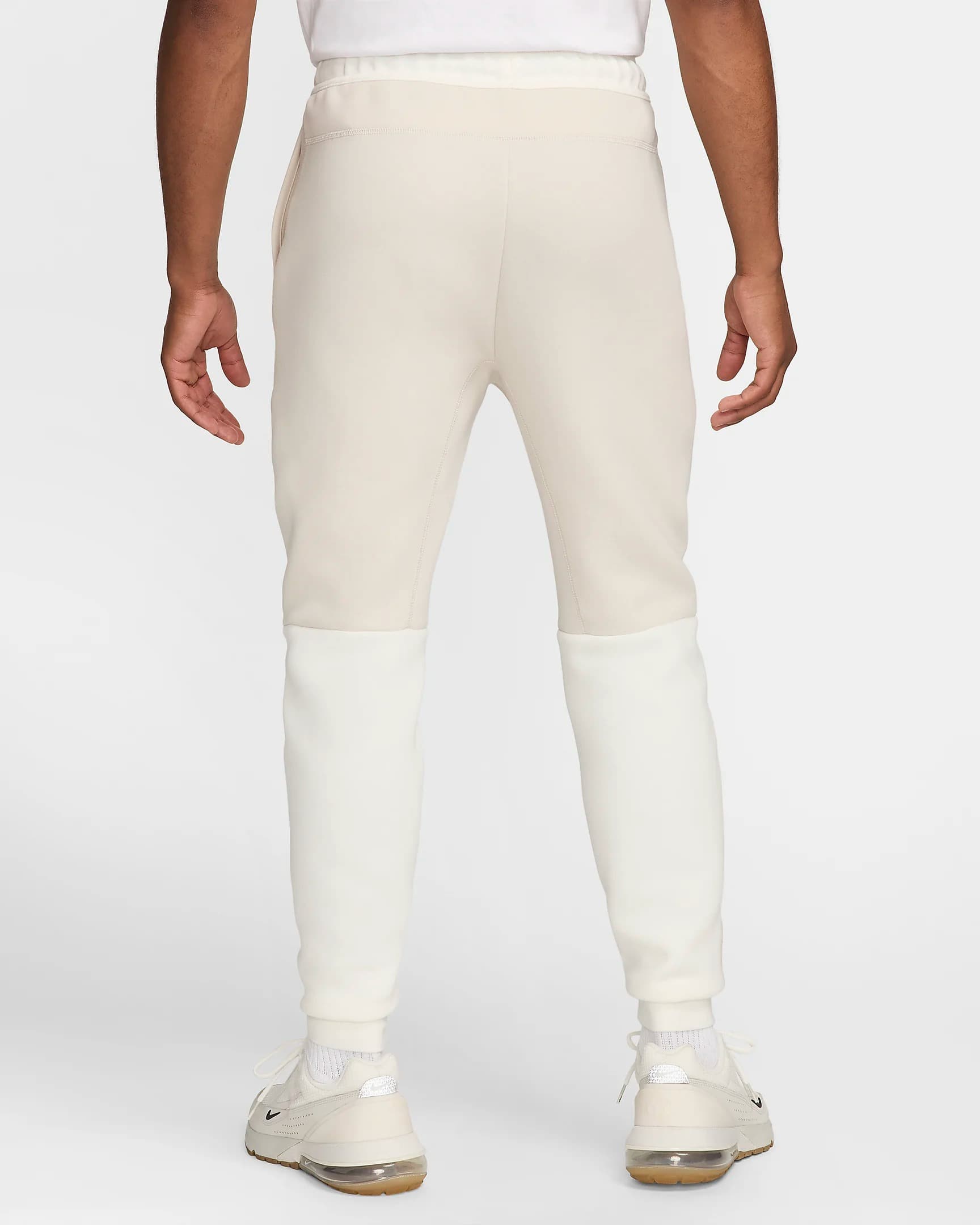 МУЖСКИЕ ШТАНЫ NIKE TCH FLC JGGR (FB8002-104)
