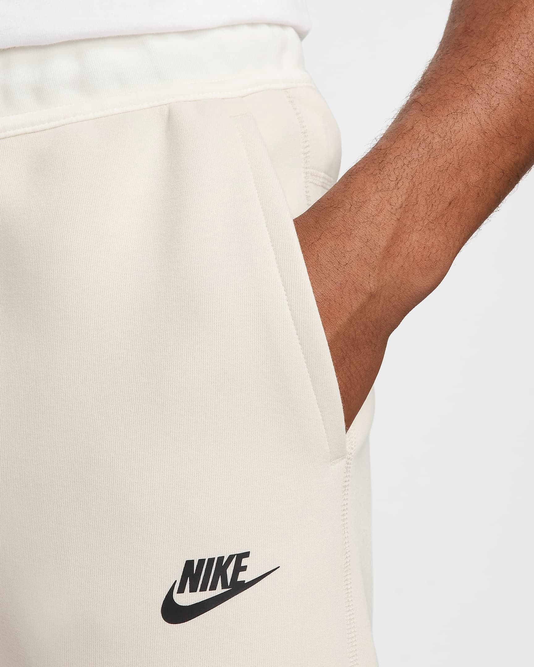 МУЖСКИЕ ШТАНЫ NIKE TCH FLC JGGR (FB8002-104)