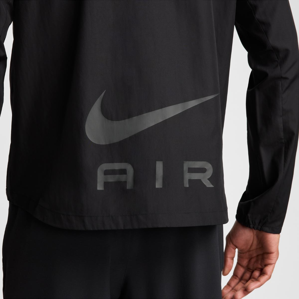 МУЖСКАЯ ВЕТРОВКА NIKE NSW SW AIR RUN JKT (HM0187-010)