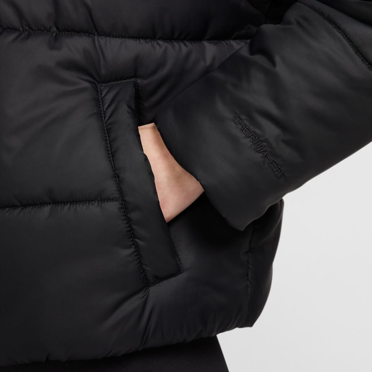 WOMEN'S JACKET NIKE TF SYNFL NK CLSC PFR (FZ5899-010)