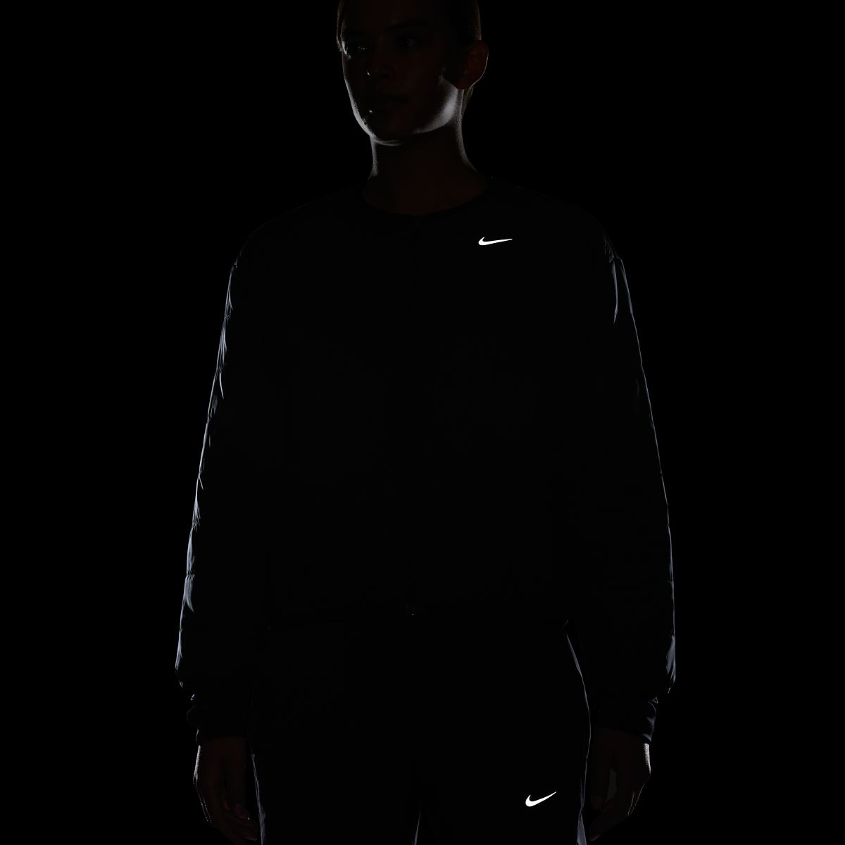 ЖЕНСКАЯ КУРТКА NIKE SWIFT TF FILL JKT (FB7511-010)