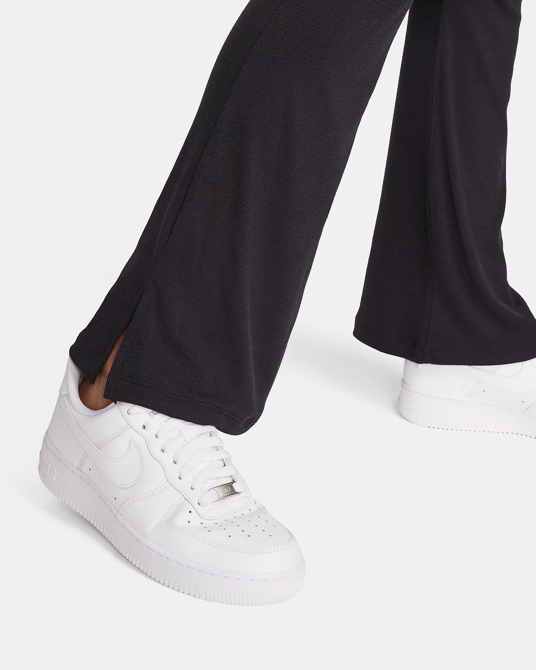 ЖЕНСКИЕ ЛОСИНЫ NIKE NSW NK CHLL KNT MRIB MR FLR (FQ2113-010)