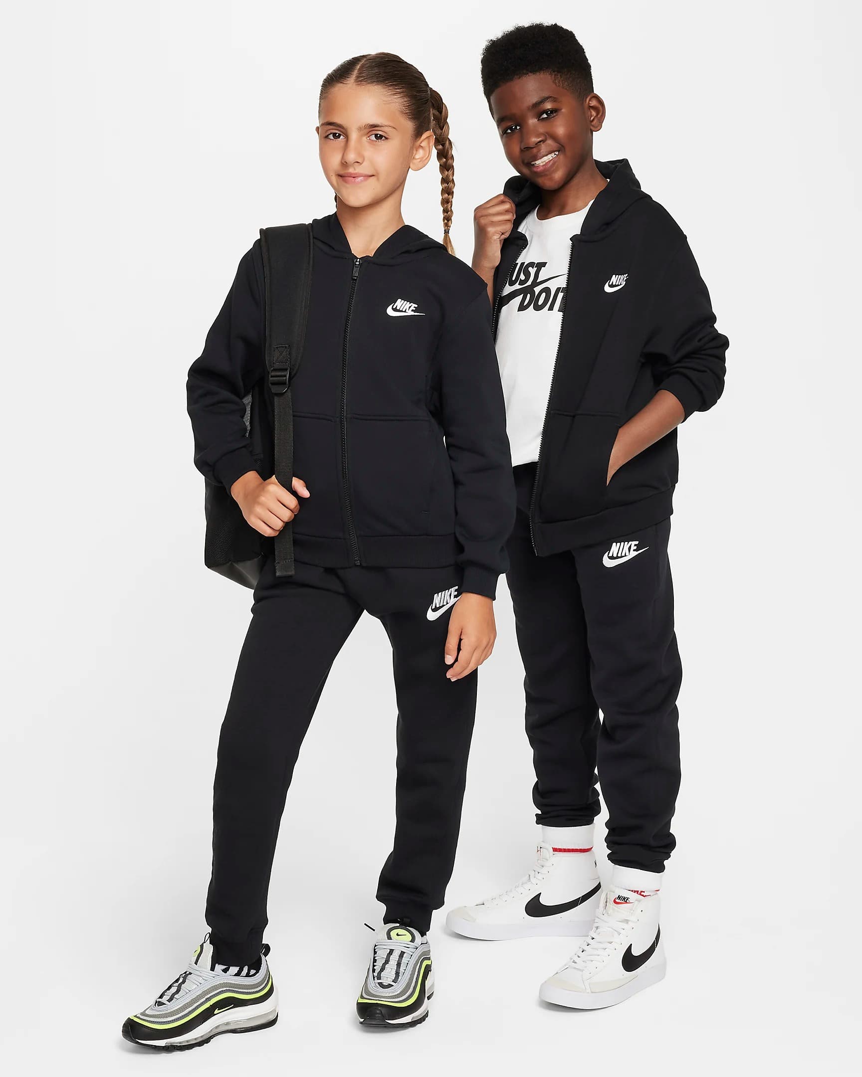 TEEN NIKE NSW CLUB FT HD FZ LS LBR SWEATSHIRT (FD3017-010)