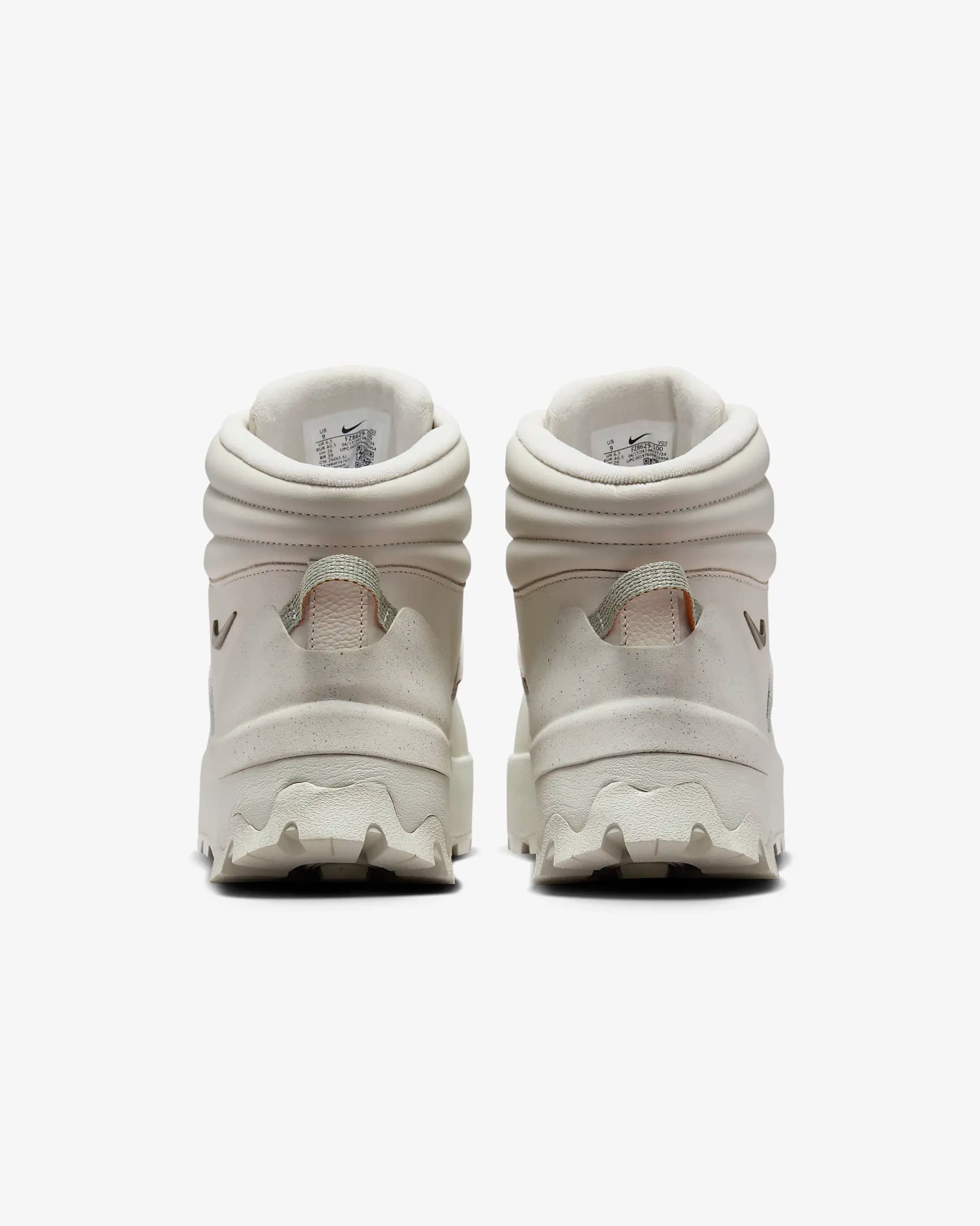 WOMEN'S NIKE CITY CLASSIC BOOT PRM WP (FZ8629-100)