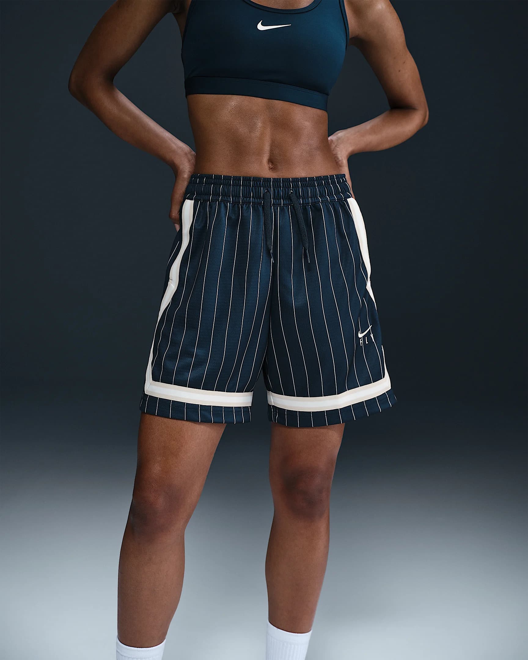 WOMEN'S SHORTS NIKE CROSSOVER SSNL SHRT (FZ5510-478)
