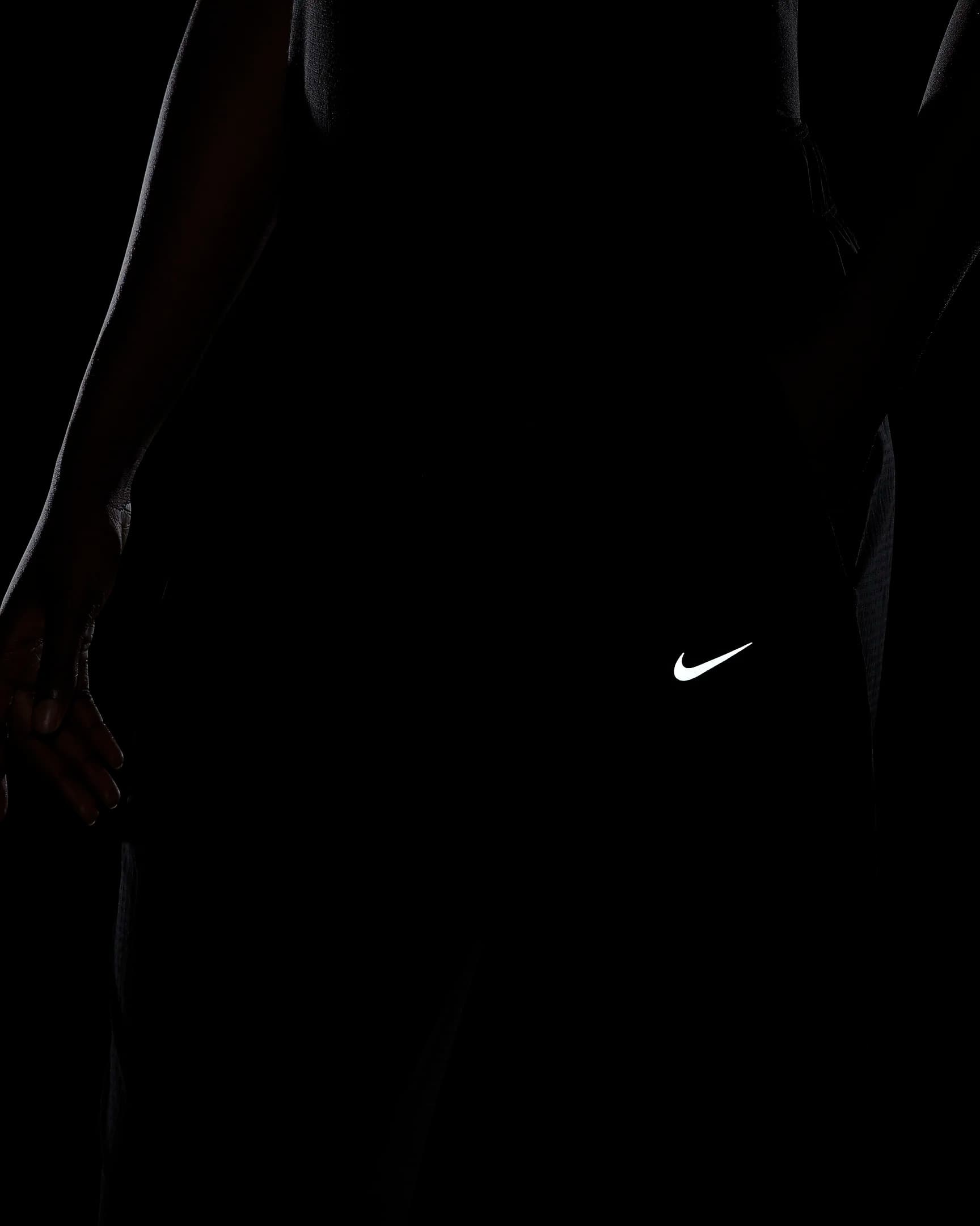 ЖЕНСКИЕ ШТАНЫ NIKE FAST DF WRM MR 7/8 PNT (FB7730-010)
