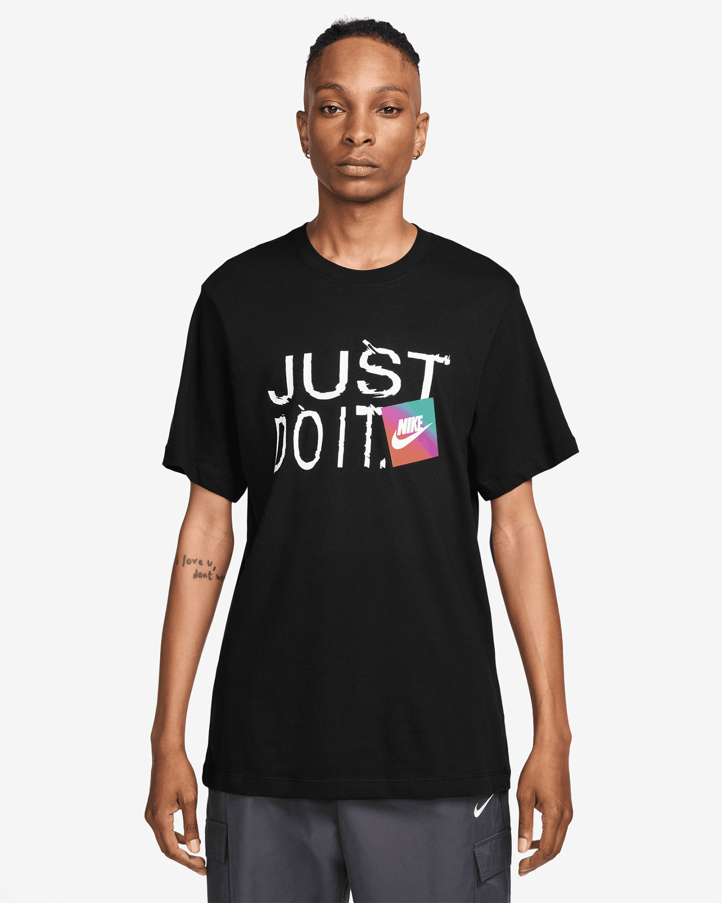 ЧОЛОВІЧА ФУТБОЛКА NIKE M NSW TEE 6MO JDI SP25 (HJ0563-010)