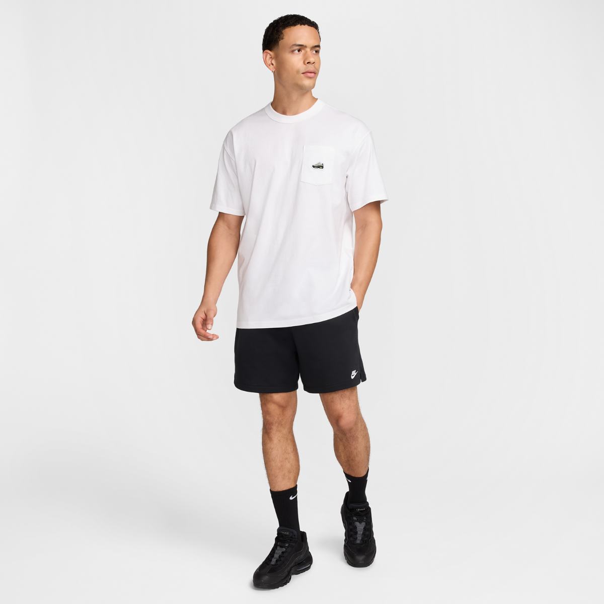 MEN'S NIKE NSW TEE M90 SNKR PATCH PKT (HJ0574-100)