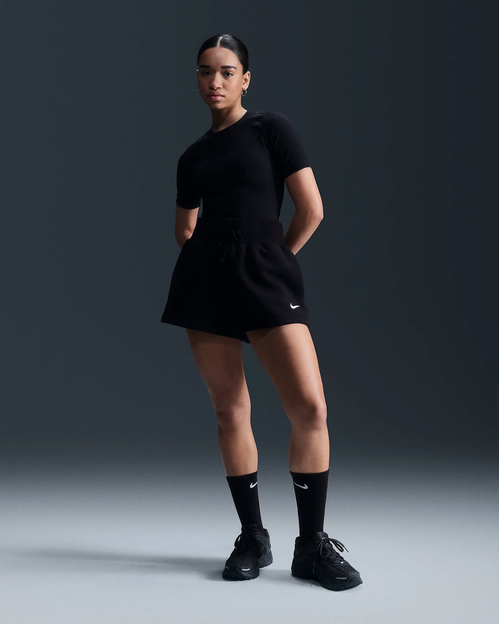 WOMEN'S NIKE NSW PHNX FLC HR SHORT (FD1409-010)