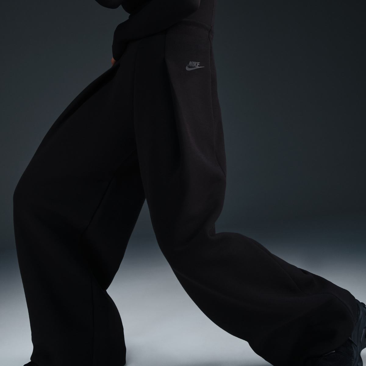 WOMEN'S NIKE NSW TCH FLC HR PLT PANT WIDE (FV8052-010)
