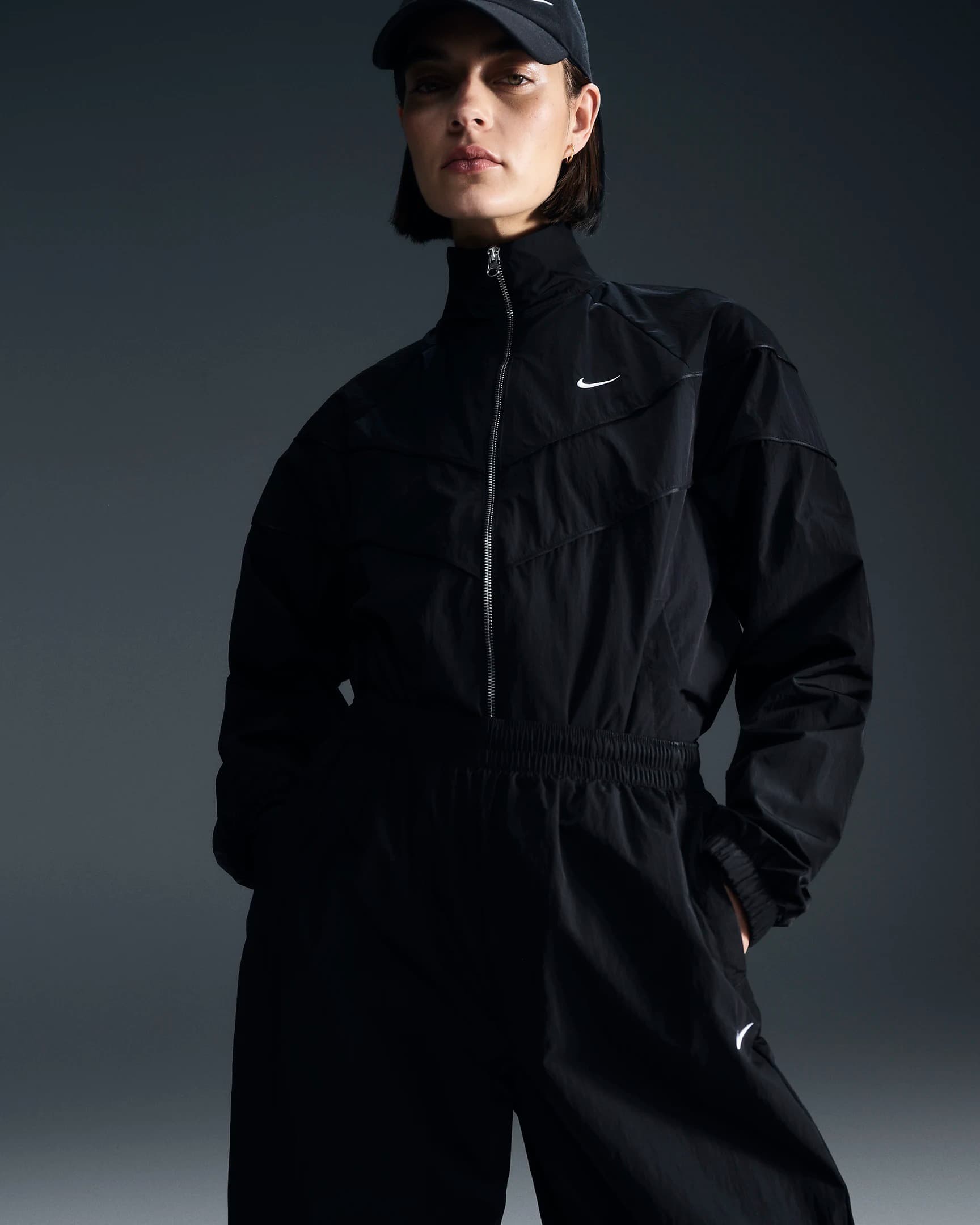 WOMEN'S WINDBREAKER NIKE NSW NK WR WVN UV FZ JKT (FV6304-010)